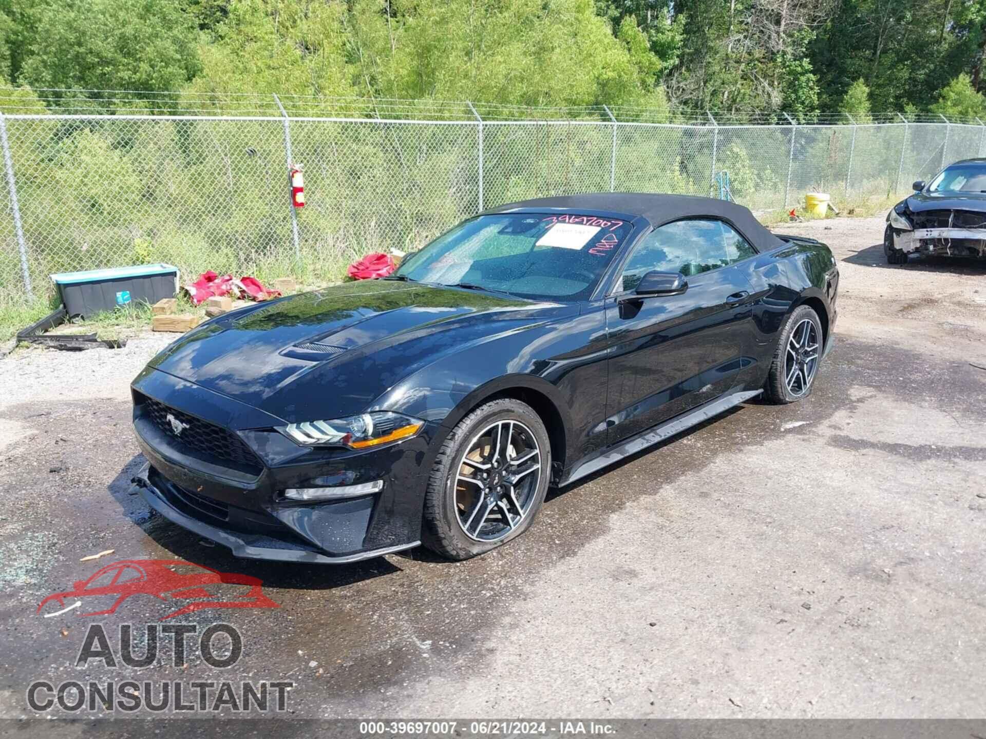 FORD MUSTANG 2021 - 1FATP8UH3M5103256