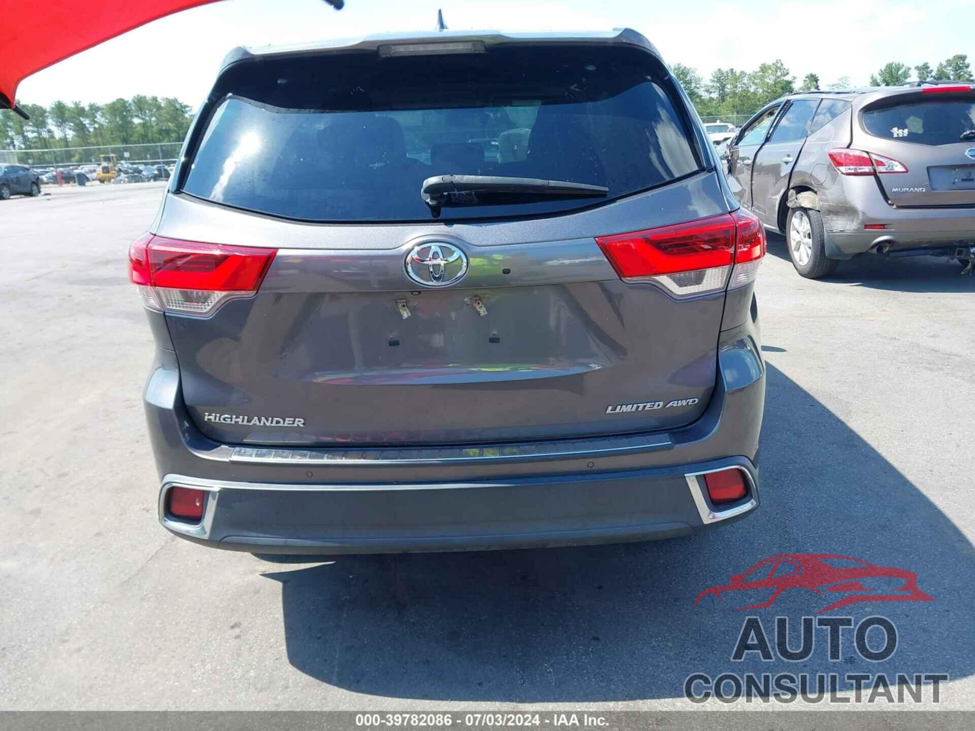 TOYOTA HIGHLANDER 2018 - 5TDDZRFH6JS842297