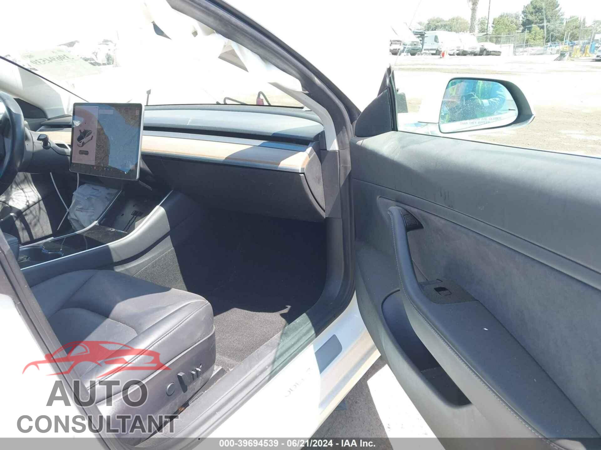 TESLA MODEL 3 2018 - 5YJ3E1EA3JF161516