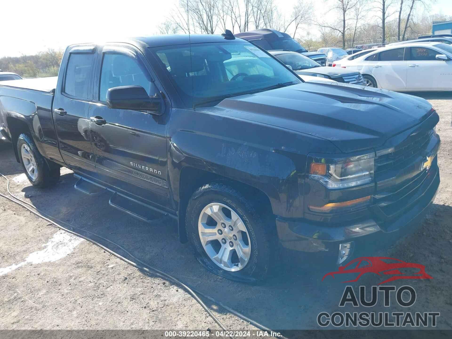 CHEVROLET SILVERADO 1500 2018 - 1GCVKREC5JZ218374