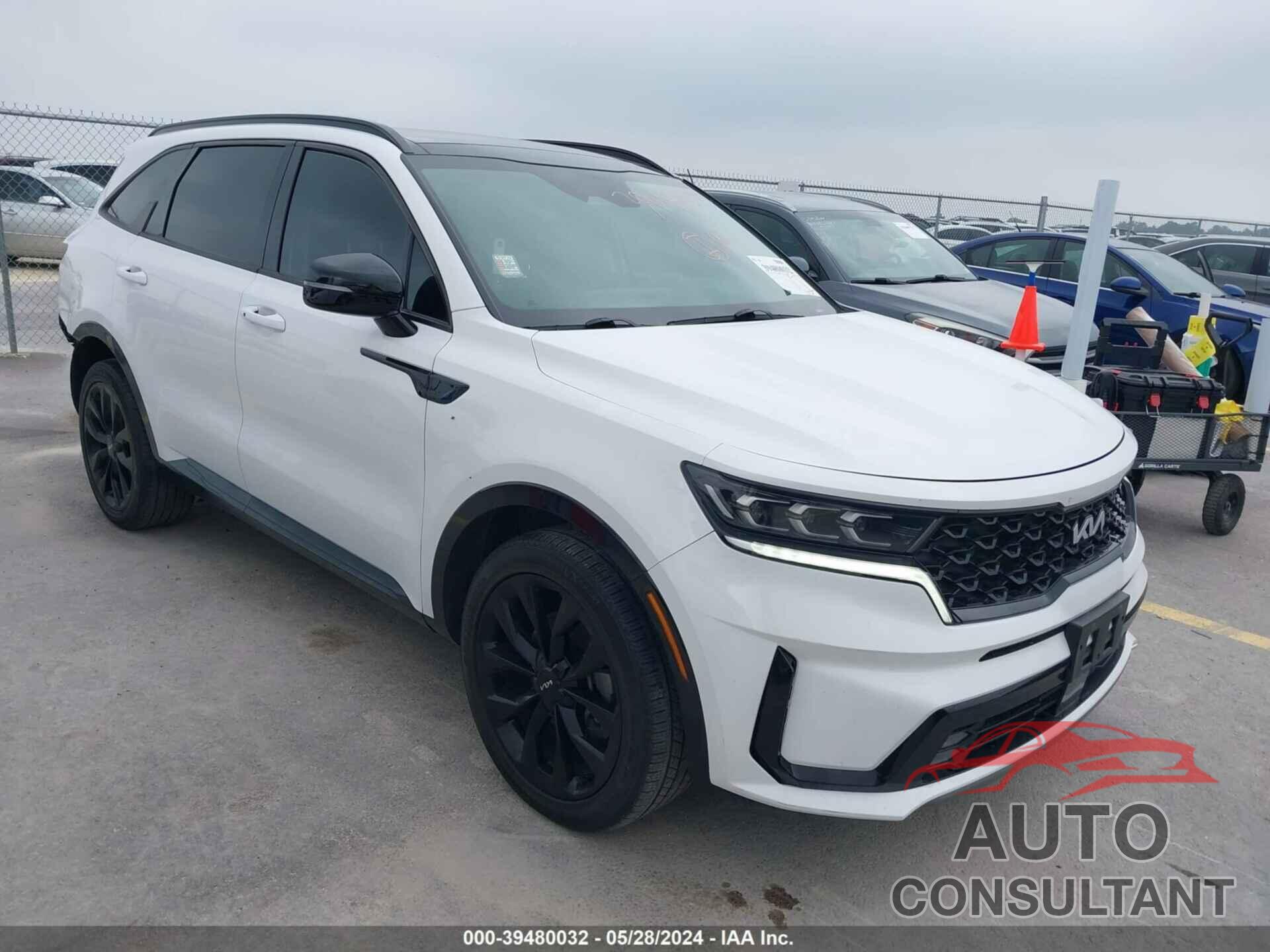 KIA SORENTO 2022 - 5XYRK4LF4NG148579