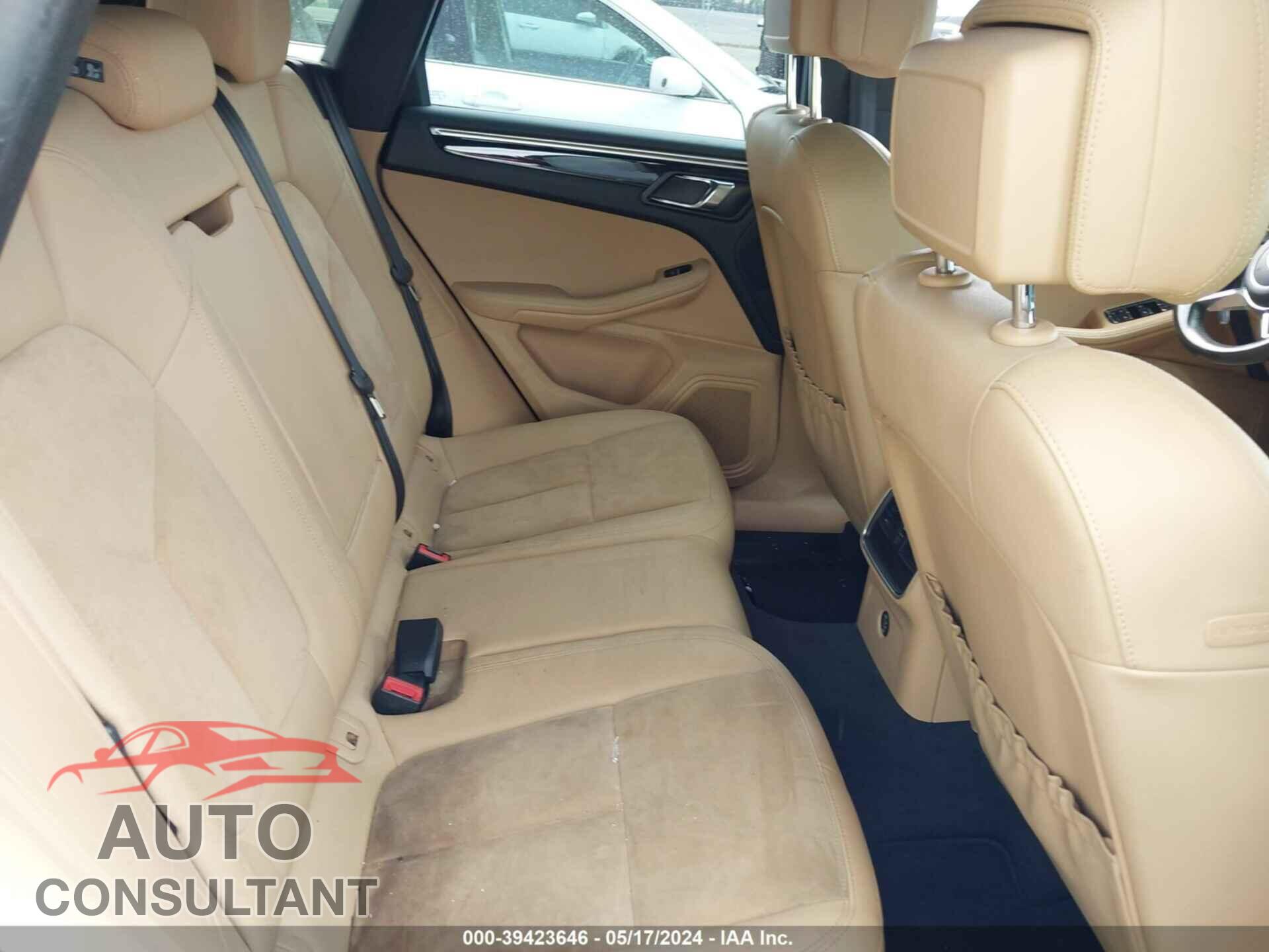 PORSCHE MACAN 2017 - WP1AA2A54HLB00019