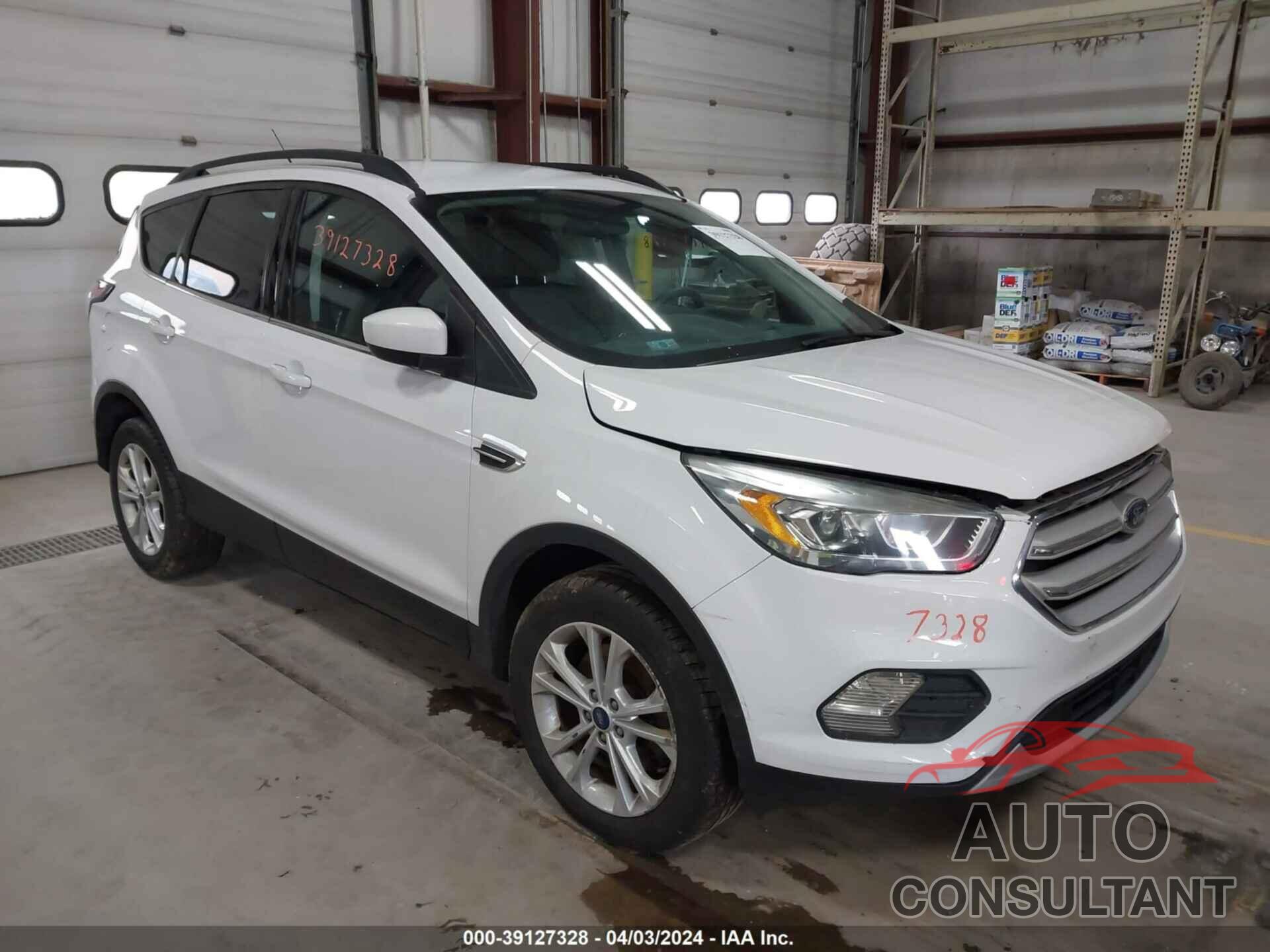 FORD ESCAPE 2017 - 1FMCU9GD1HUB01448