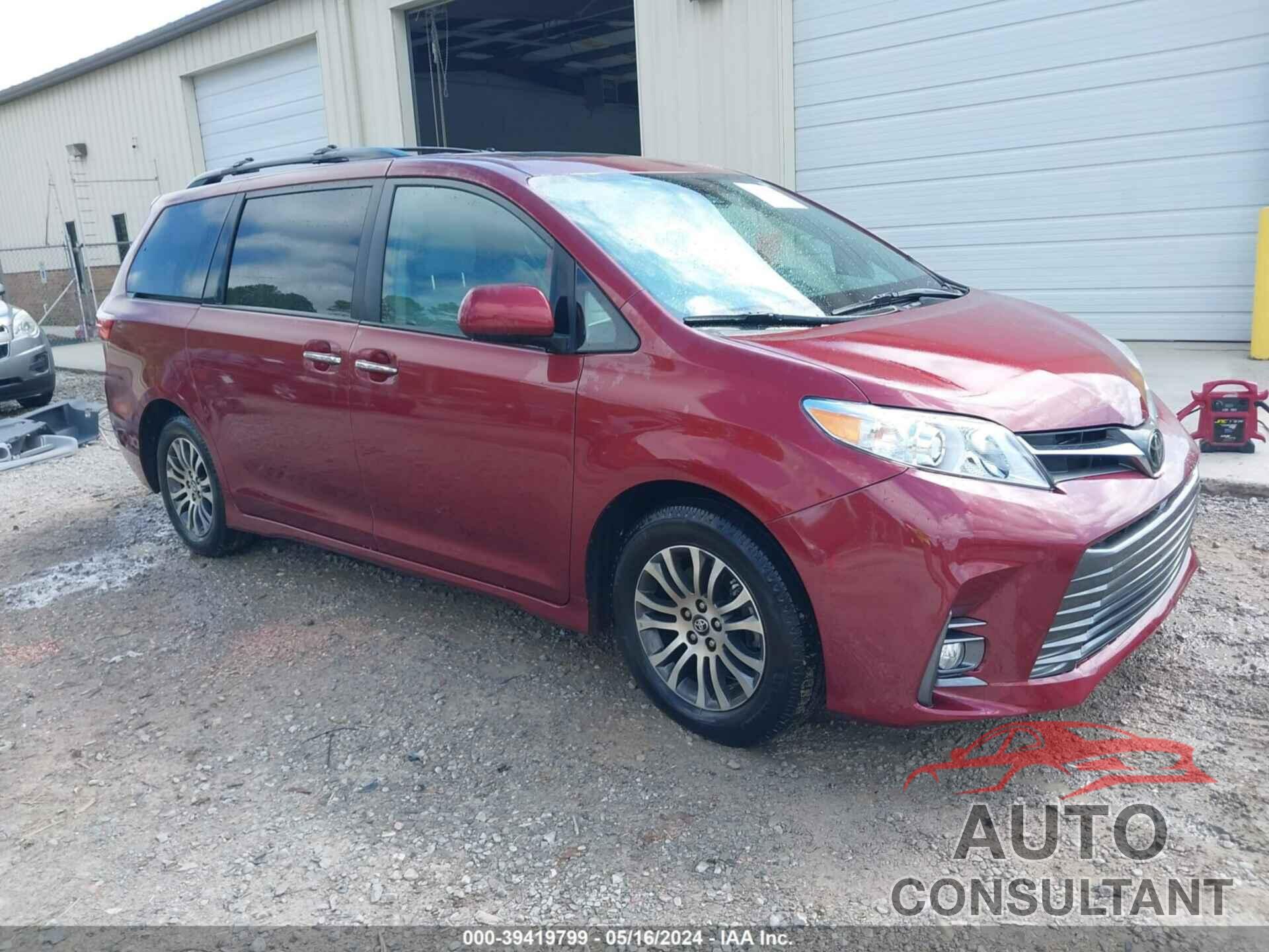 TOYOTA SIENNA 2019 - 5TDYZ3DC8KS972945