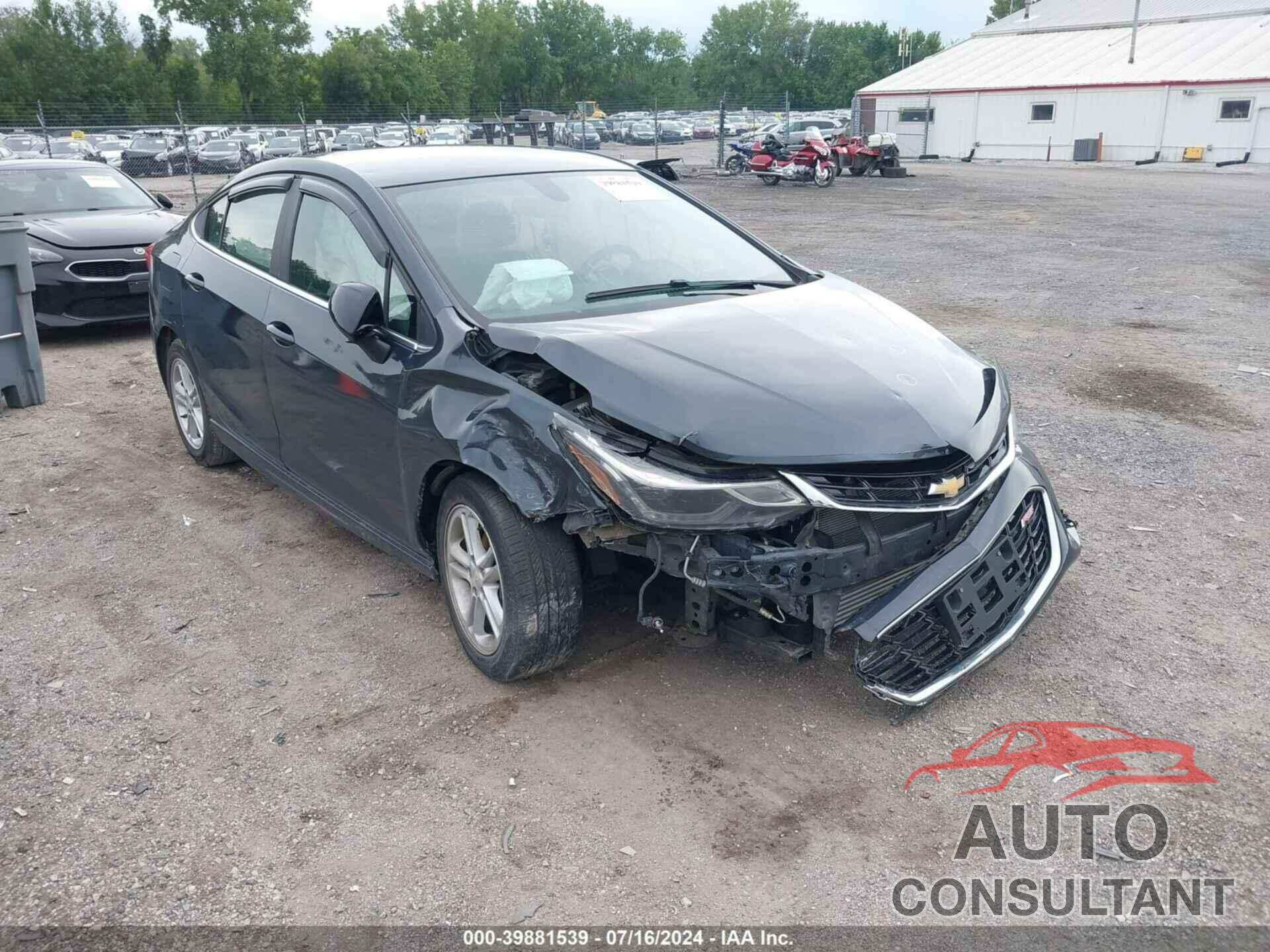 CHEVROLET CRUZE 2018 - 1G1BE5SM5J7128730