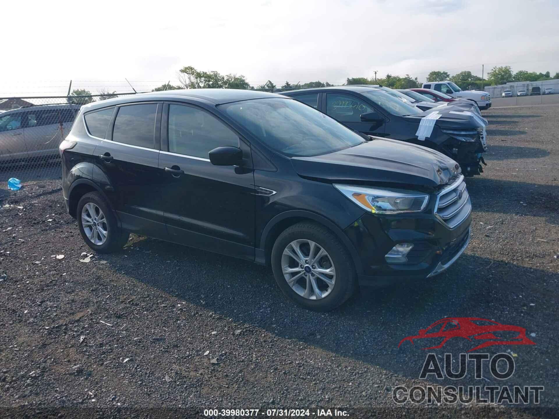 FORD ESCAPE 2017 - 1FMCU9GD7HUC98867