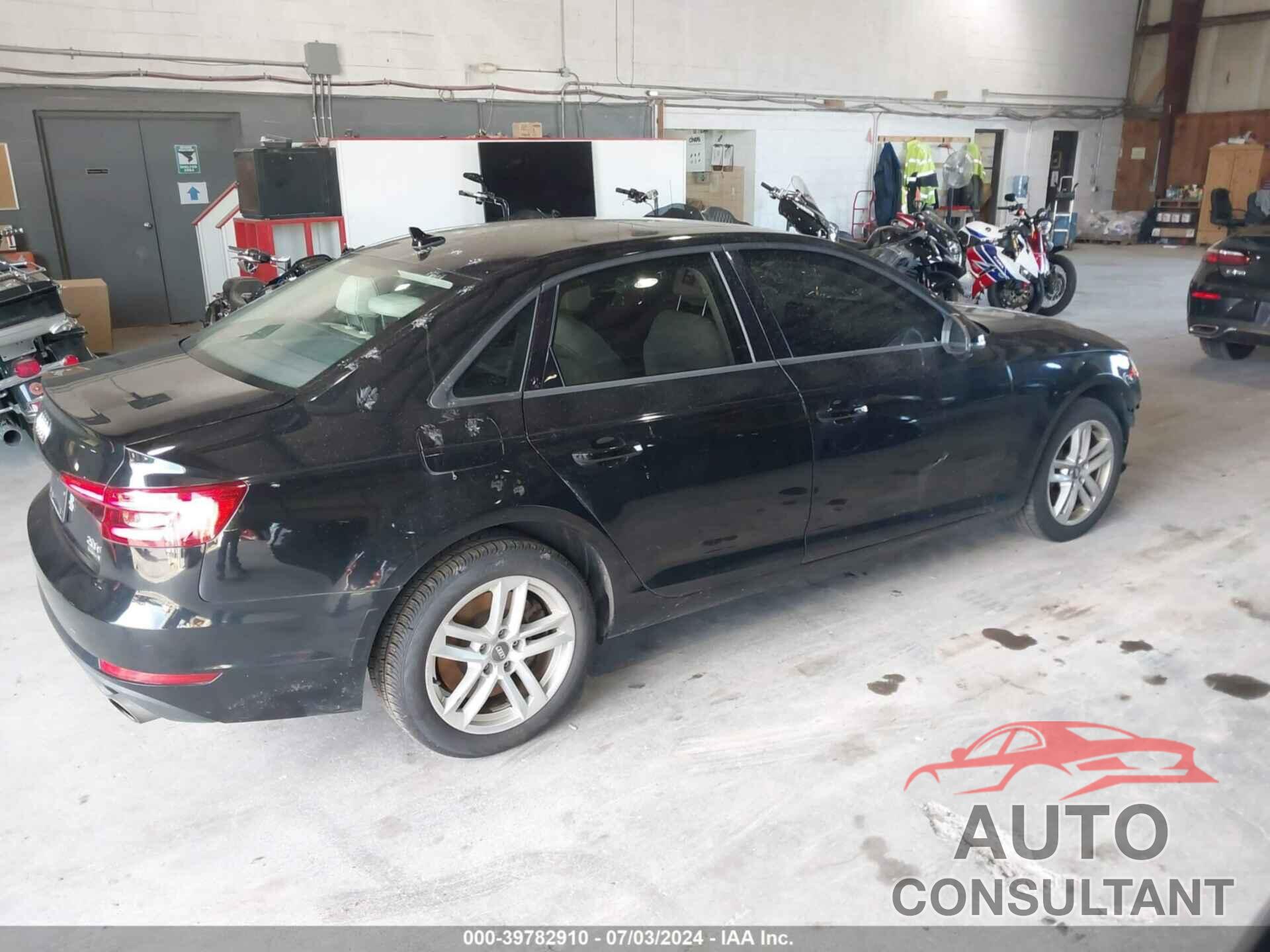 AUDI A4 2017 - WAUANAF43HN030644