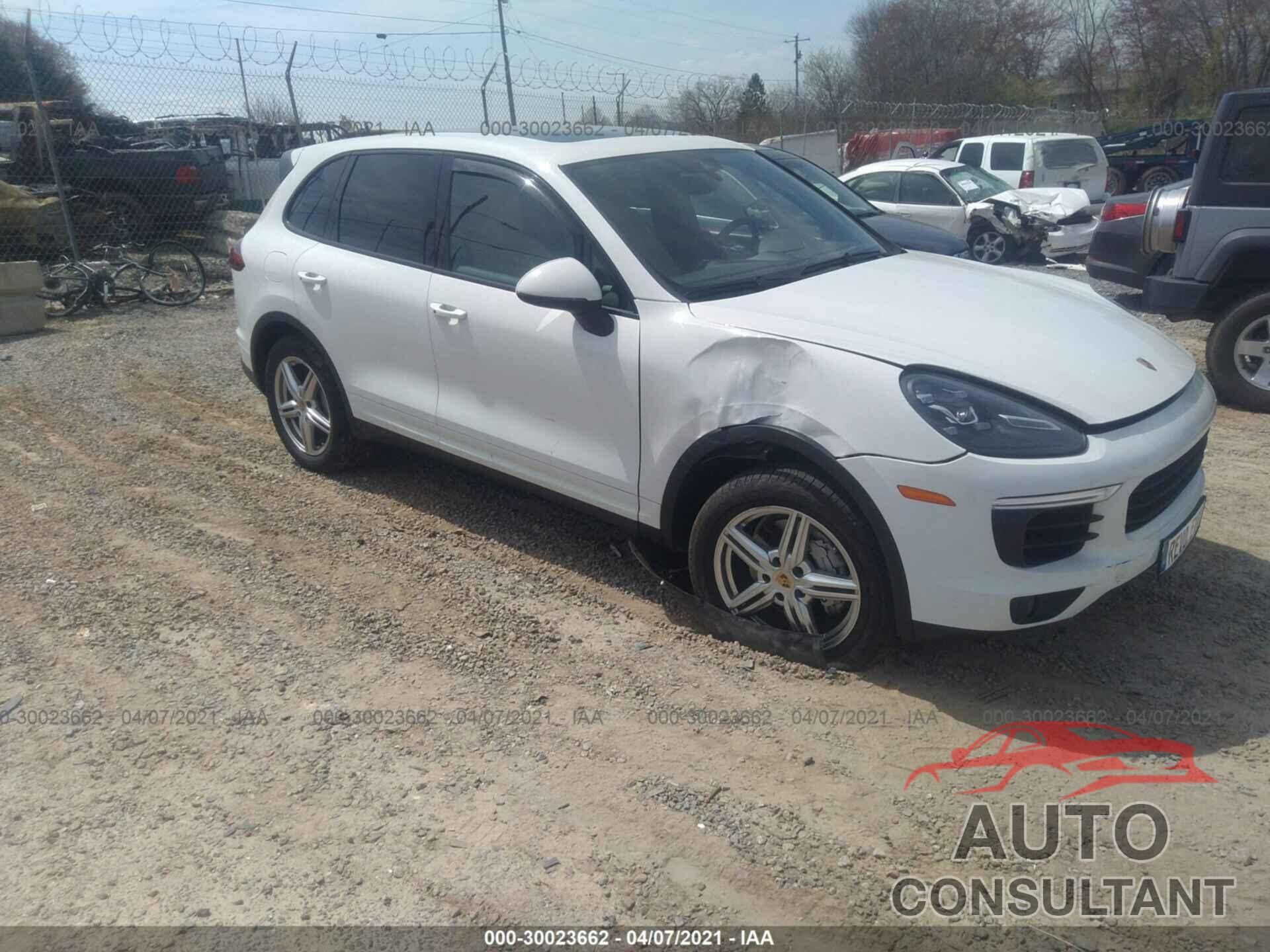 PORSCHE CAYENNE 2016 - WP1AB2A29GLA95885