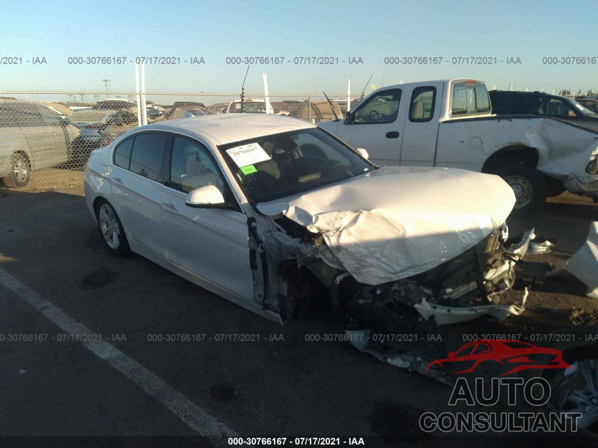 BMW 3 SERIES 2017 - WBA8B9G38HNU56082