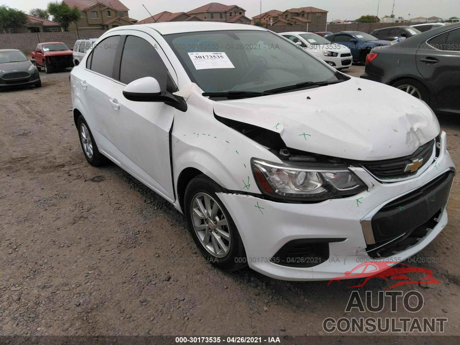 CHEVROLET SONIC 2017 - 1G1JD5SH0H4132410