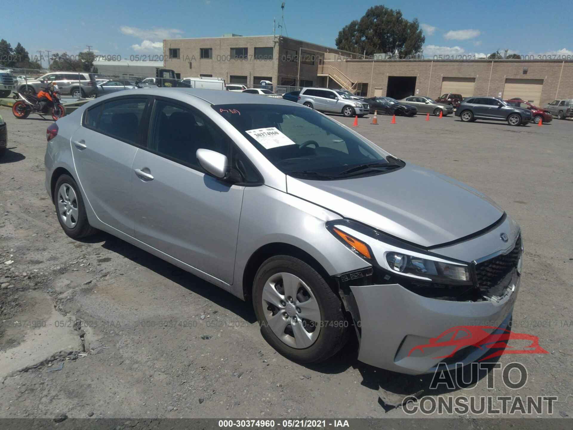 KIA FORTE 2018 - 3KPFK4A71JE274825