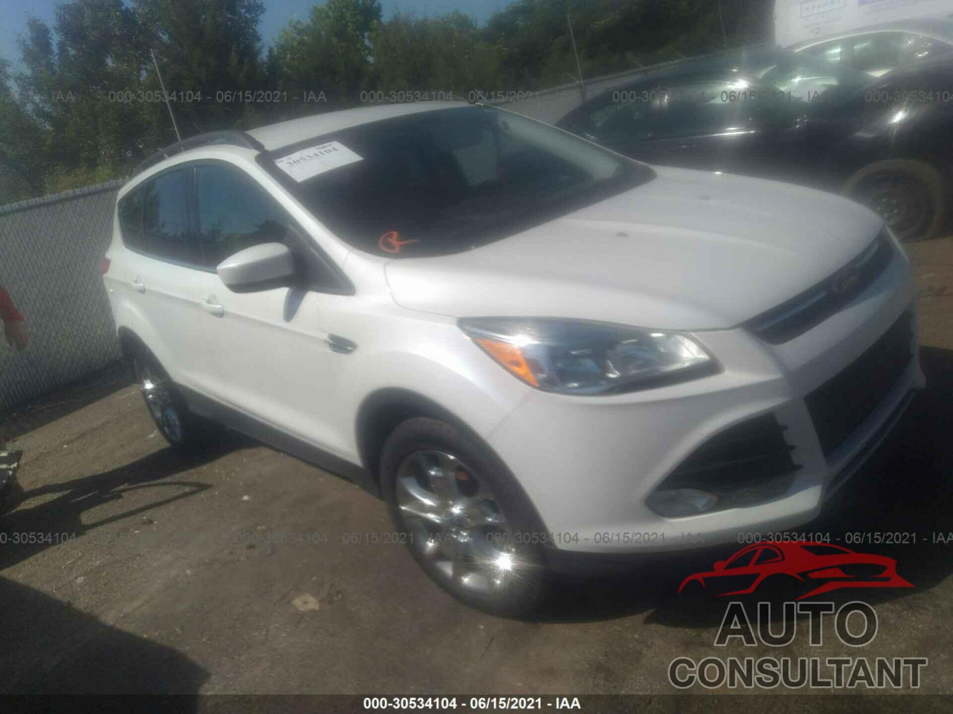 FORD ESCAPE 2016 - 1FMCU0GX1GUA17845
