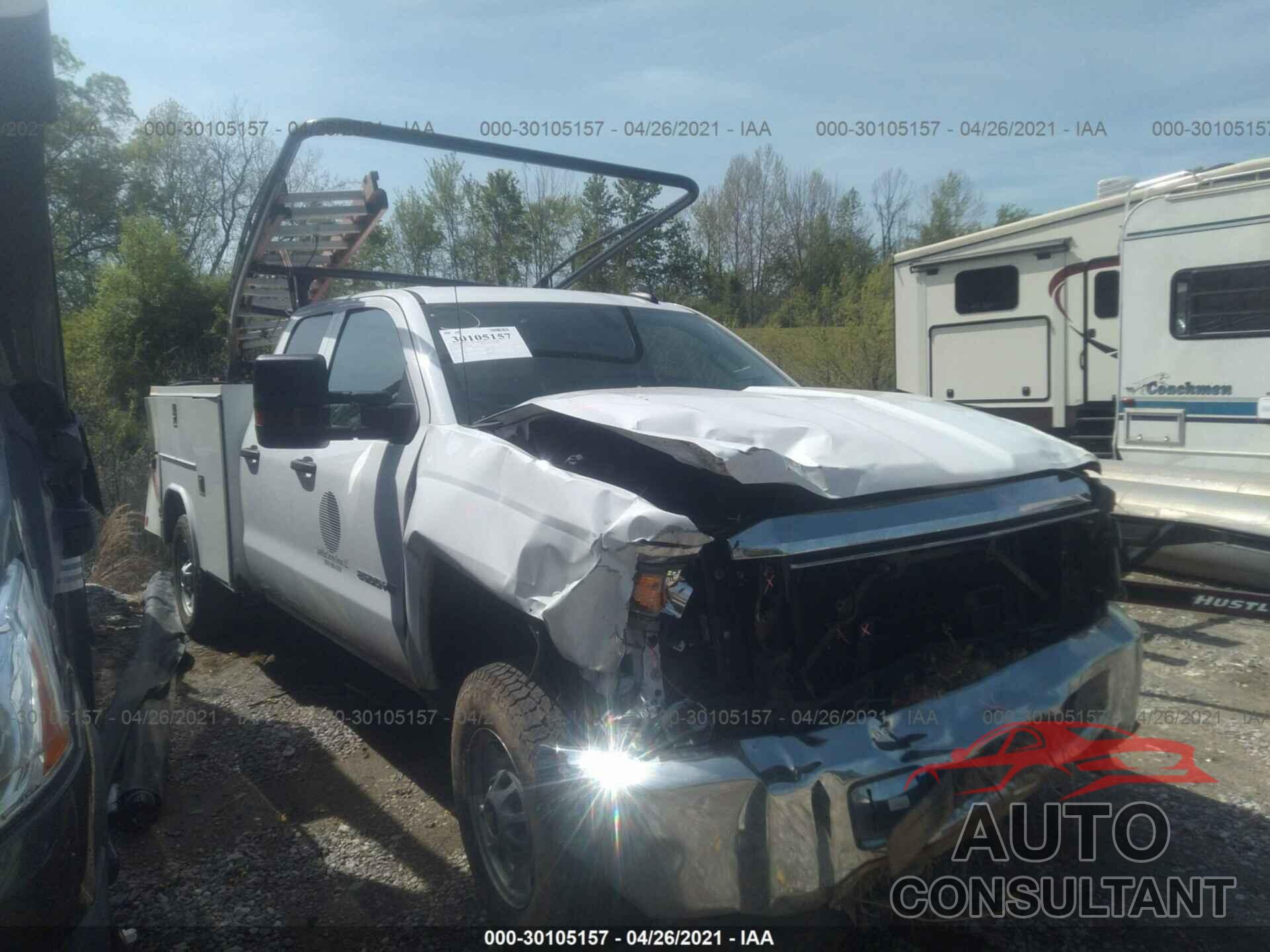 CHEVROLET SILVERADO 2500HD 2018 - 1GB2KUEG7JZ334687