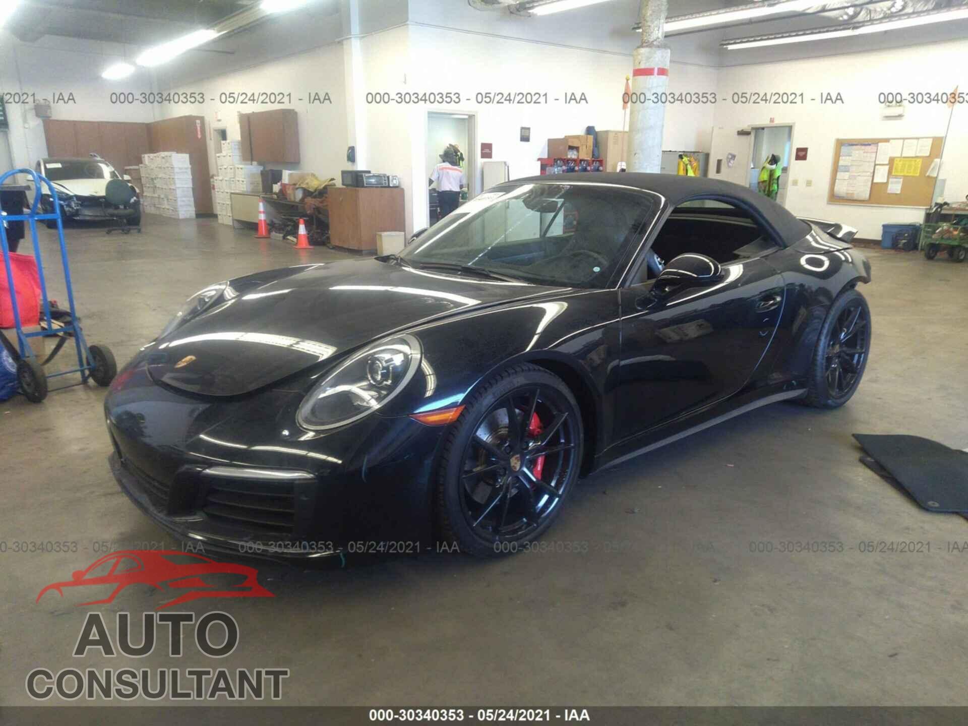PORSCHE 911 2017 - WP0CB2A94HS155733