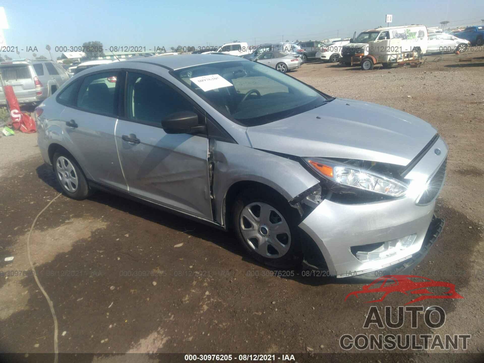FORD FOCUS 2018 - 1FADP3E24JL205089