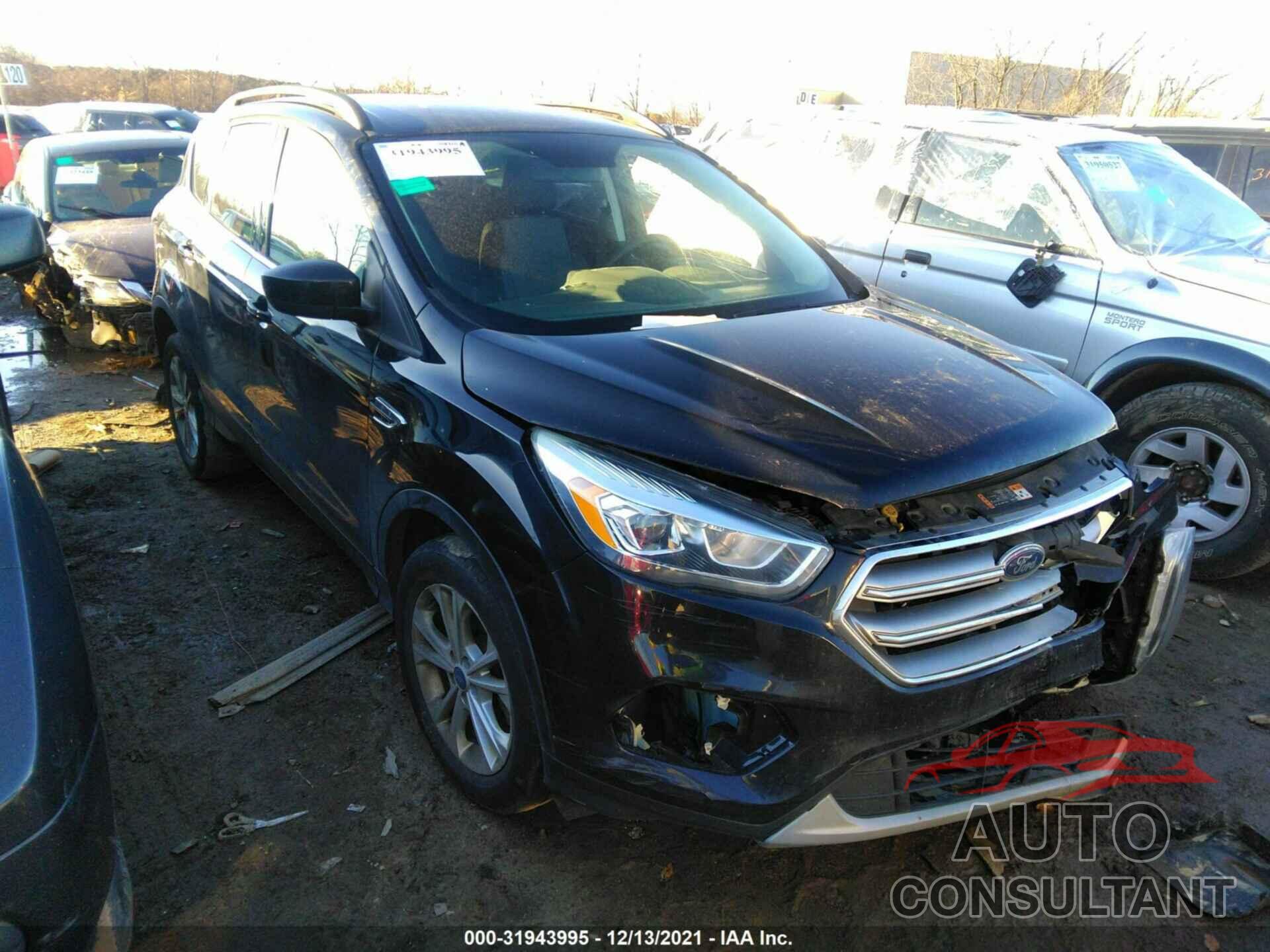FORD ESCAPE 2017 - 1FMCU9GD8HUC74982
