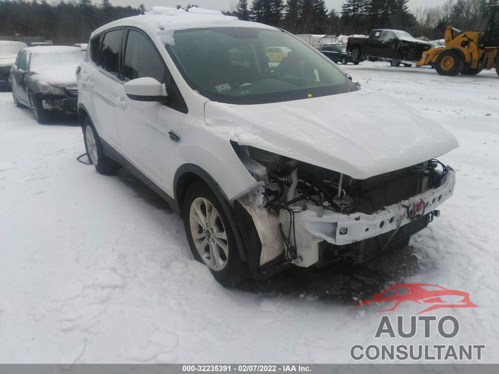 FORD ESCAPE 2017 - 1FMCU9GD9HUC71220