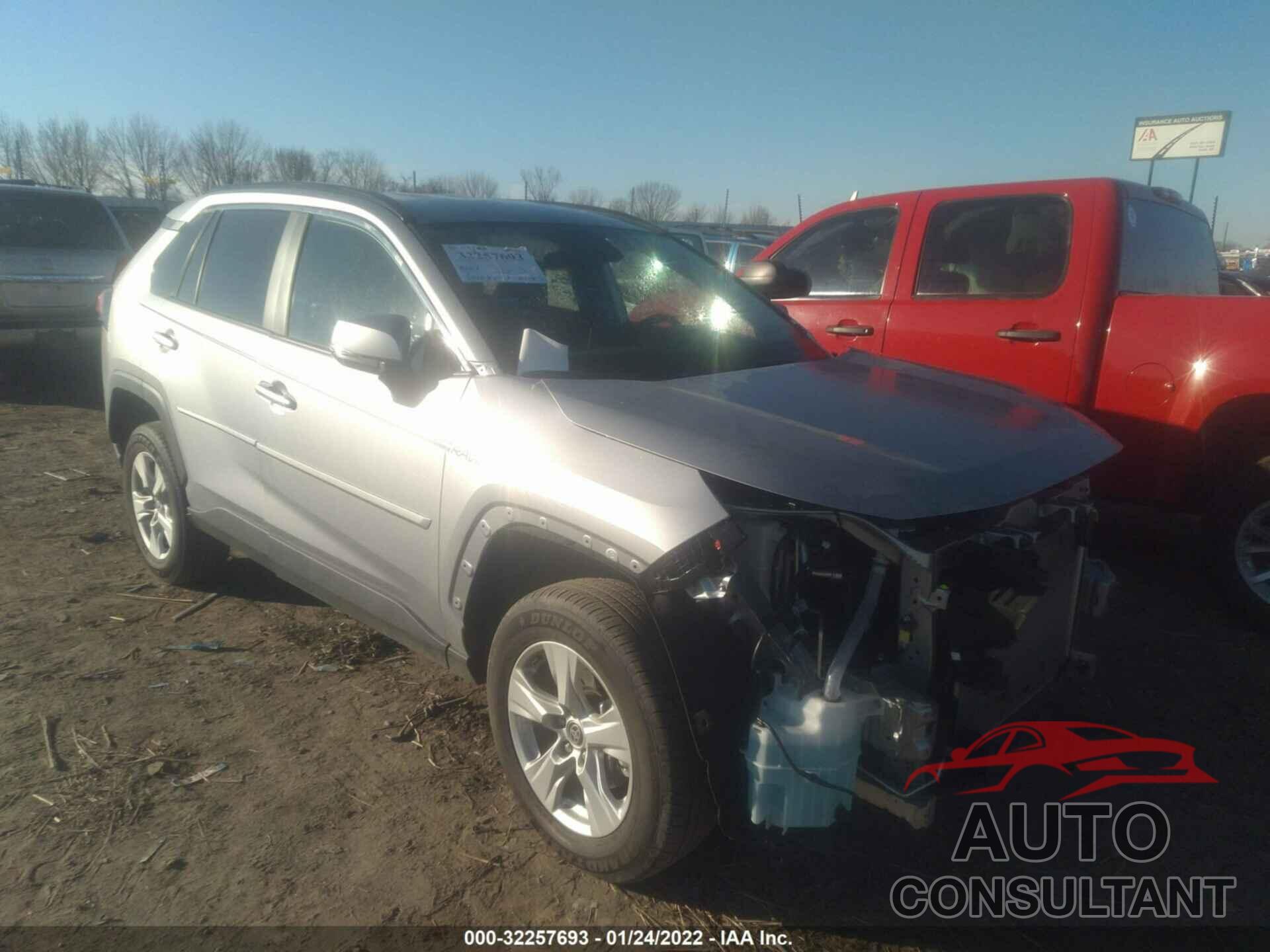 TOYOTA RAV4 2021 - 2T3W1RFV1MC142696