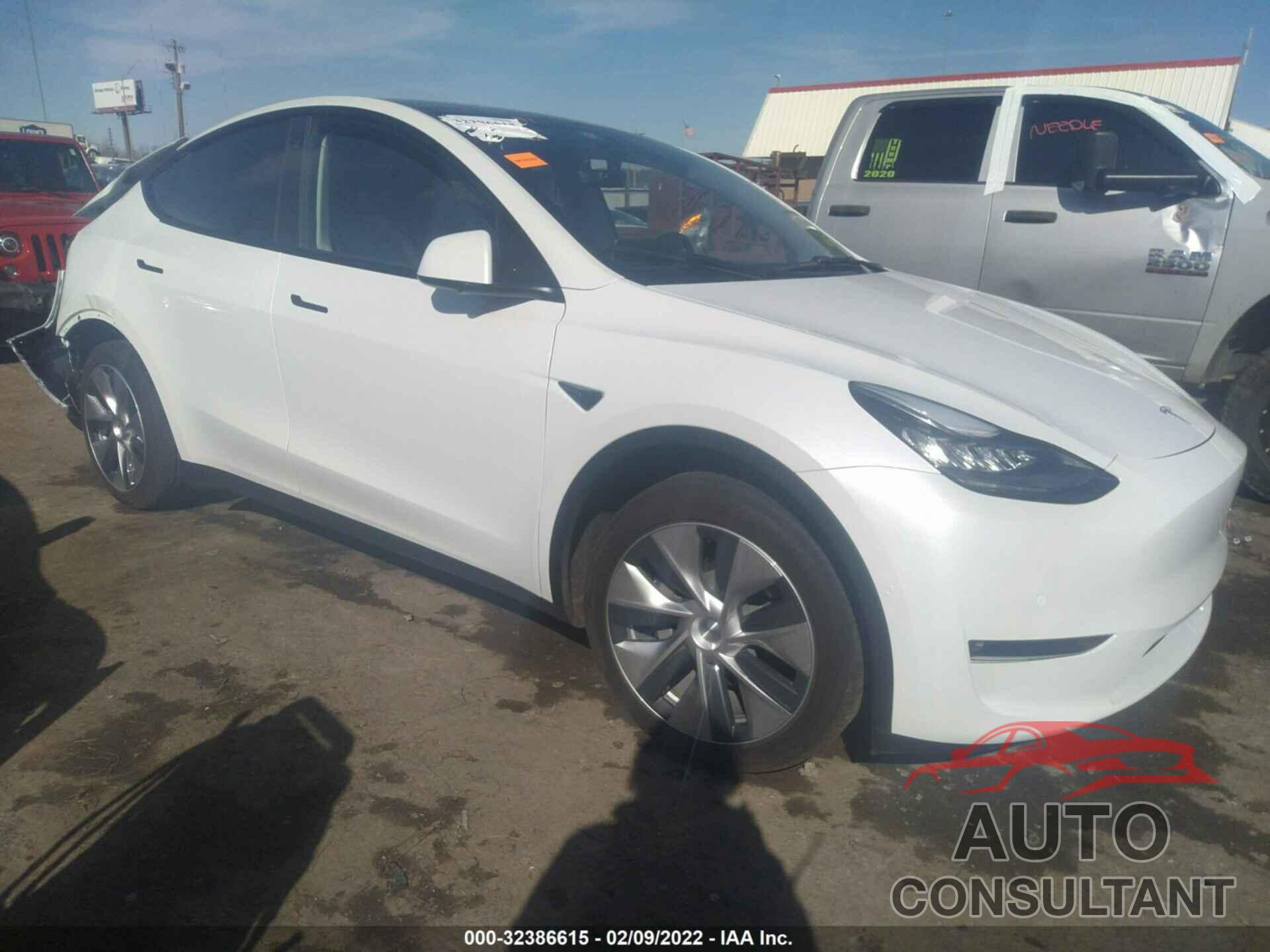 TESLA MODEL Y 2021 - 5YJYGAEE1MF256440