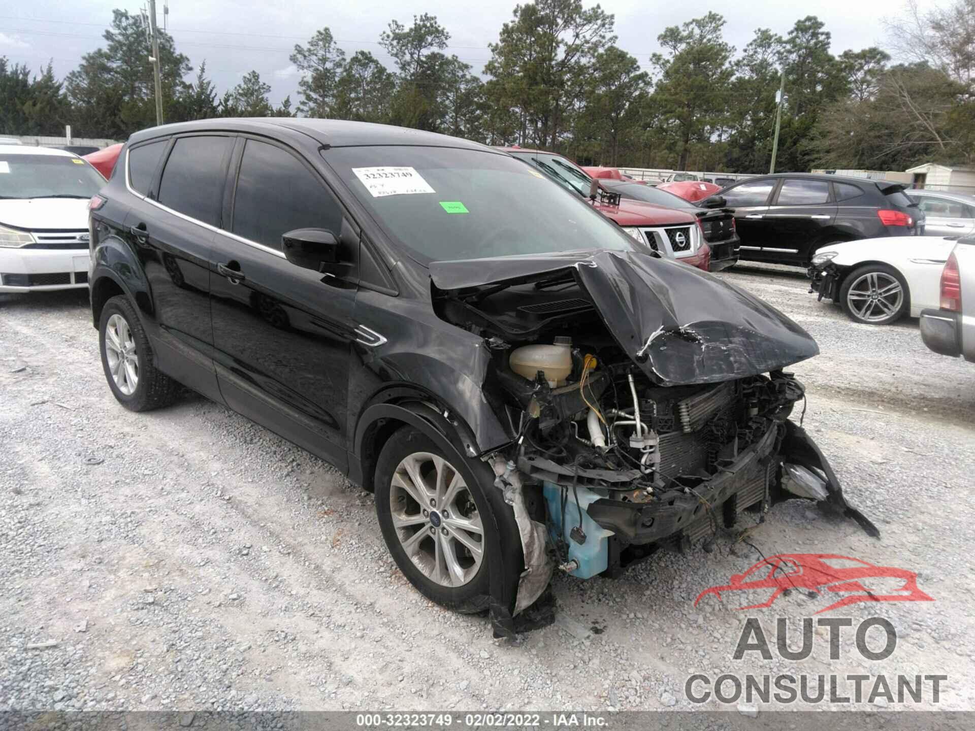 FORD ESCAPE 2017 - 1FMCU0G94HUC84447