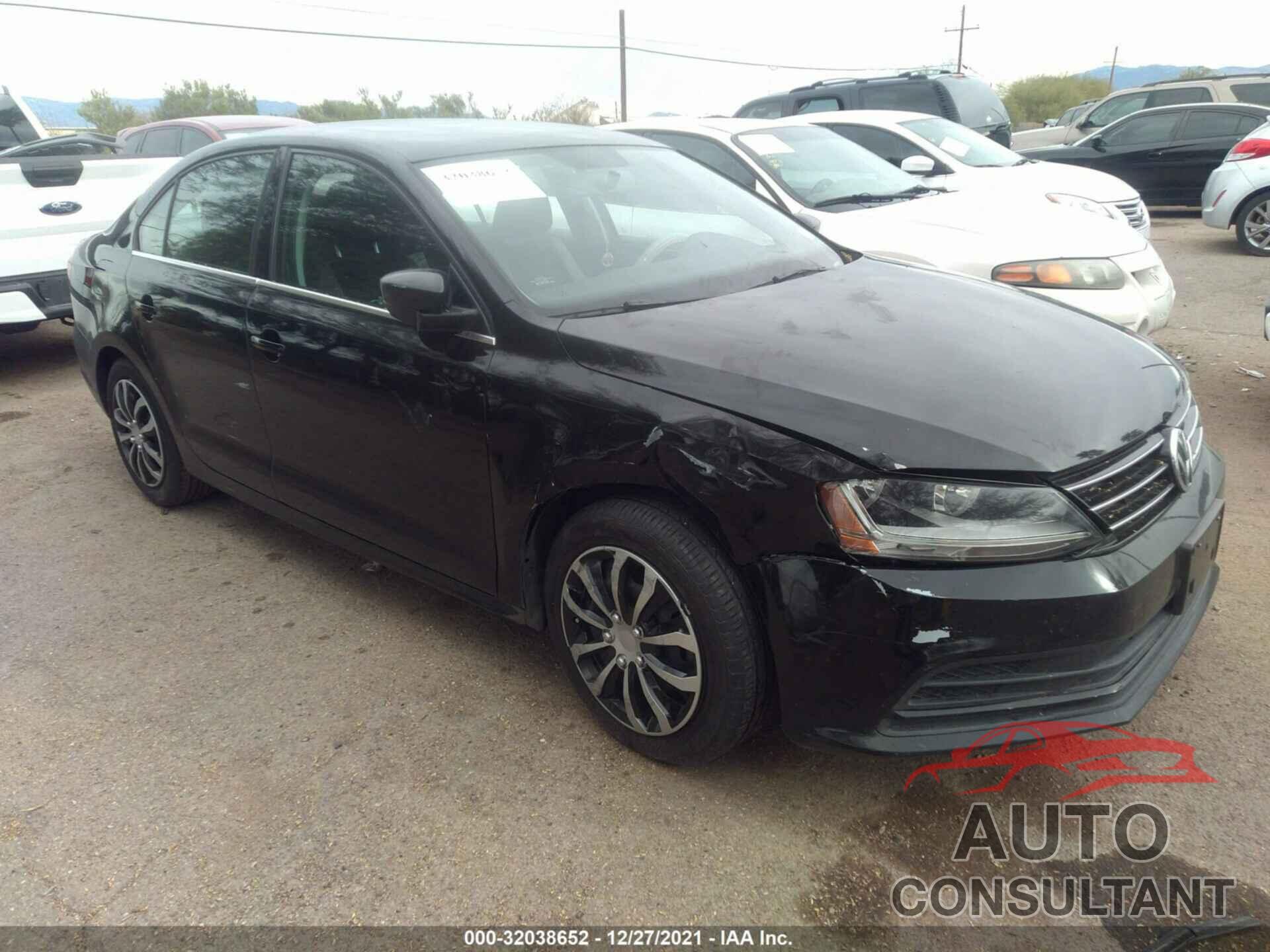 VOLKSWAGEN JETTA 2017 - 3VW2B7AJ6HM323512