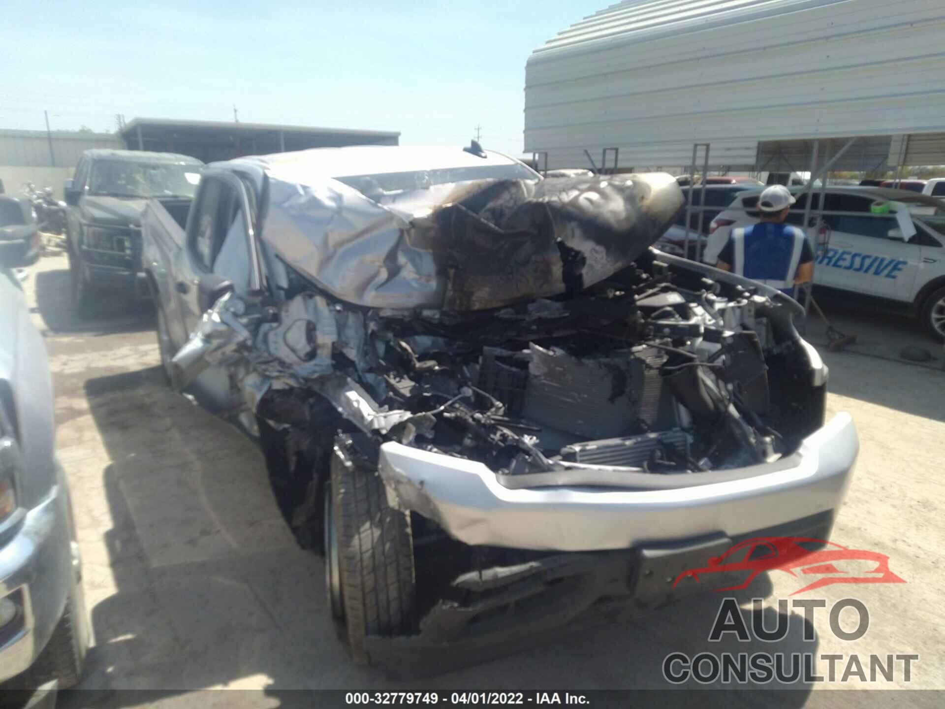 CHEVROLET SILVERADO 1500 2021 - 1GCRWBEK4MZ207553