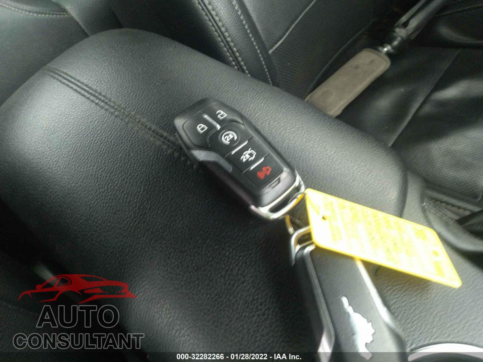 FORD MUSTANG 2016 - 1FA6P8TH4G5240323