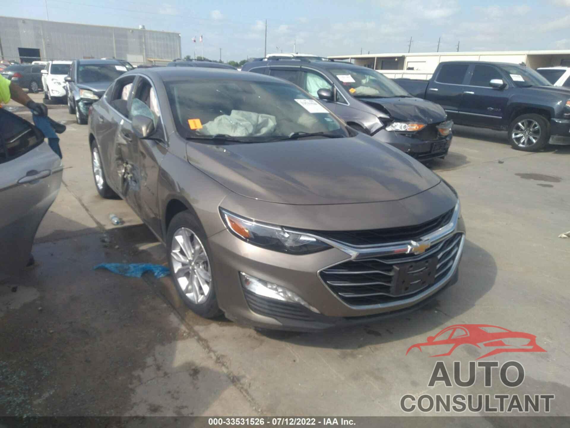 CHEVROLET MALIBU 2020 - 1G1ZD5ST2LF035259