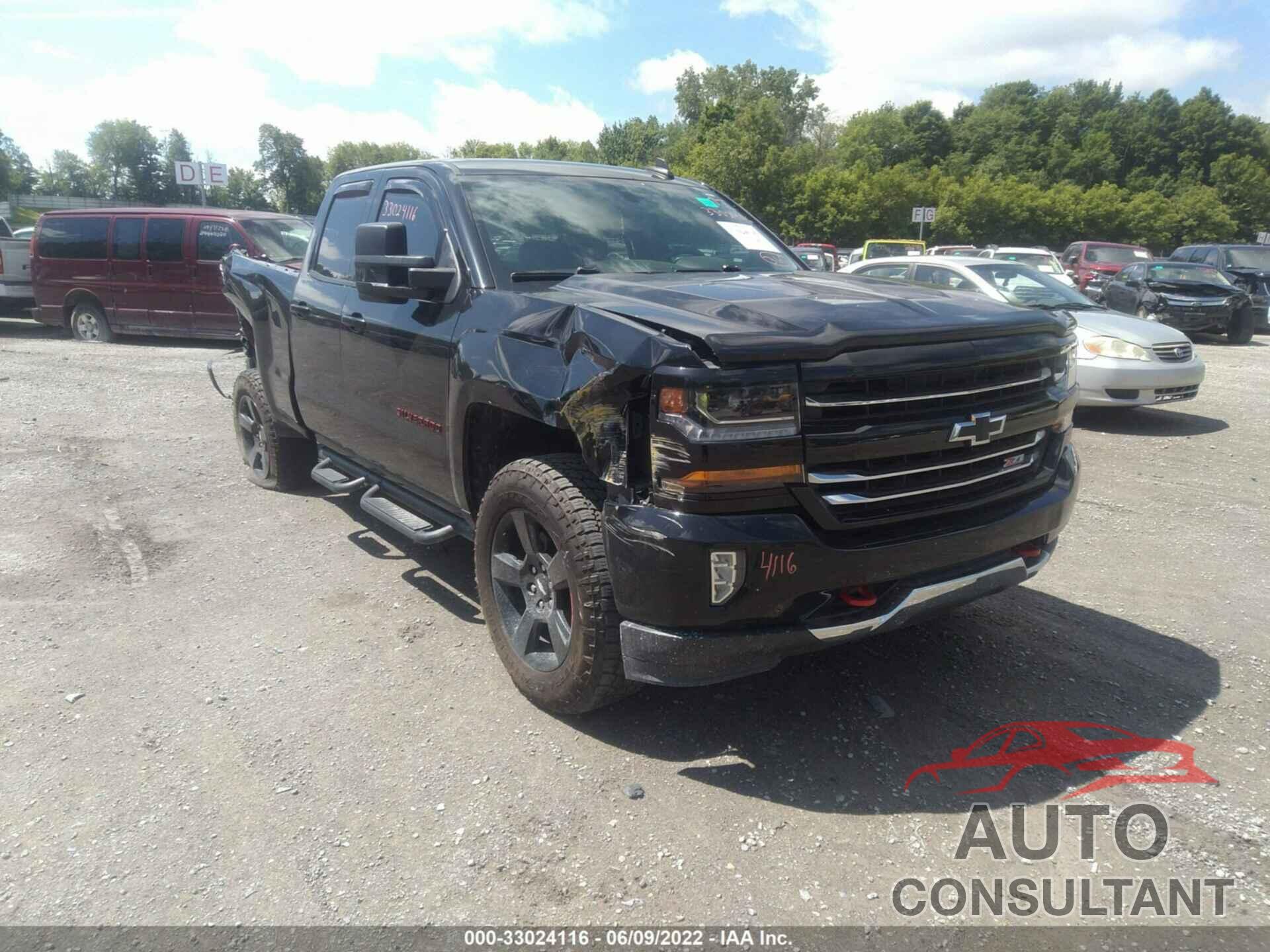 CHEVROLET SILVERADO 1500 2018 - 1GCVKREC7JZ358751