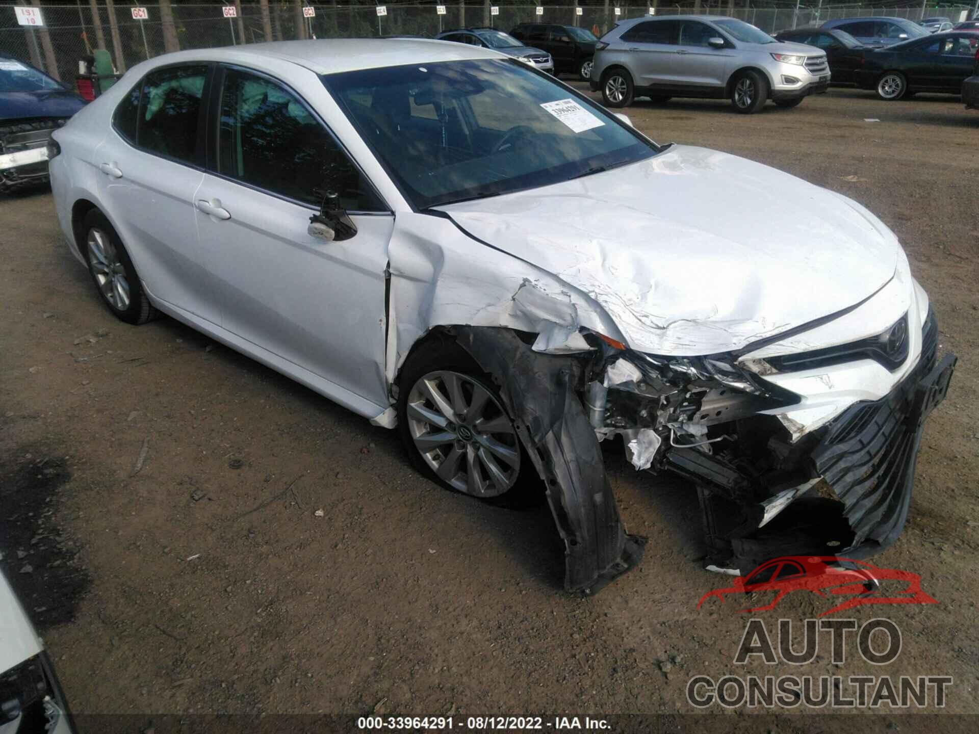 TOYOTA CAMRY 2018 - 4T1B11HK3JU086492