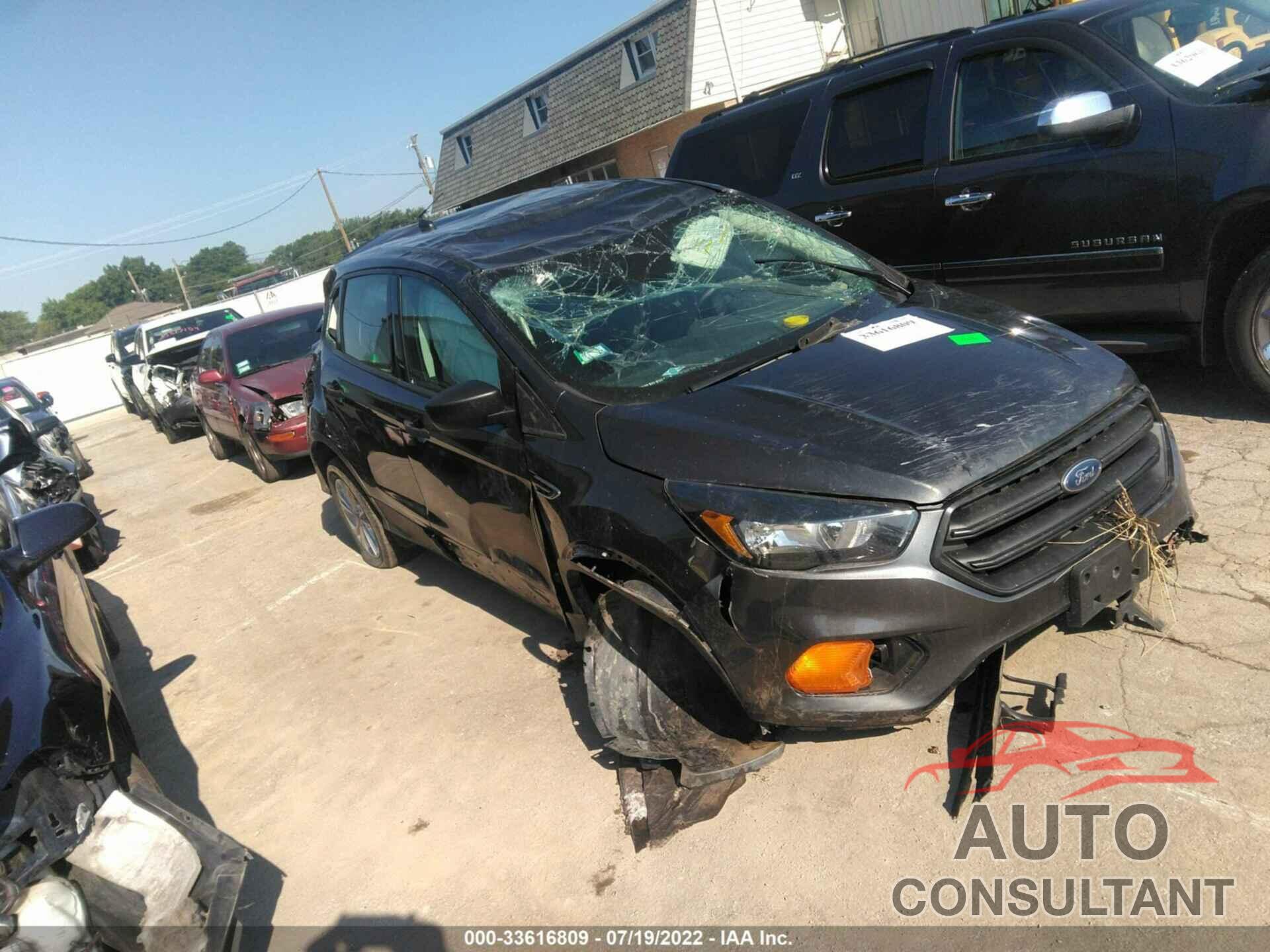 FORD ESCAPE 2018 - 1FMCU0F72JUA17958