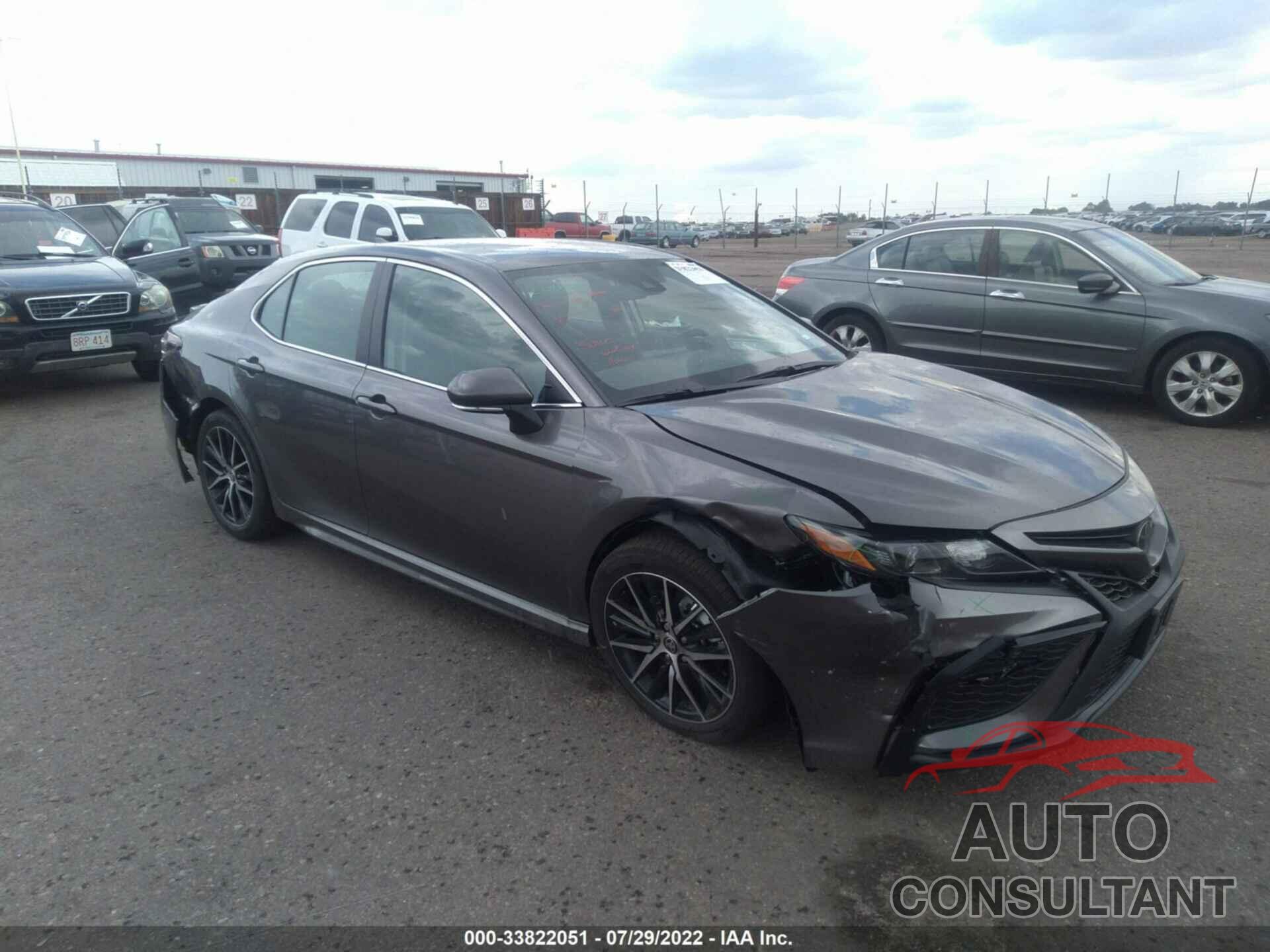 TOYOTA CAMRY 2022 - 4T1G11AKXNU706616
