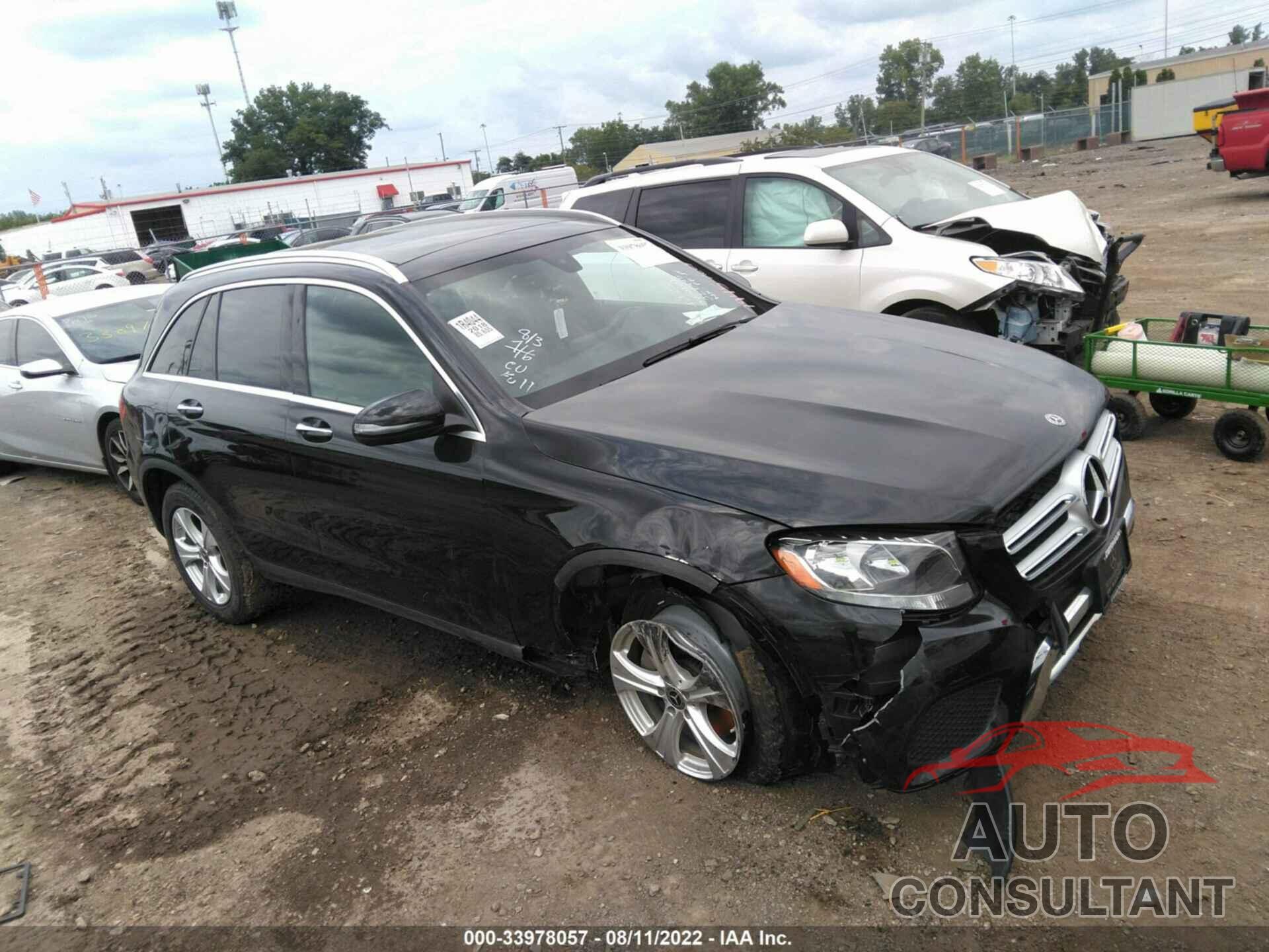 MERCEDES-BENZ GLC 2018 - WDC0G4KB4JV027945