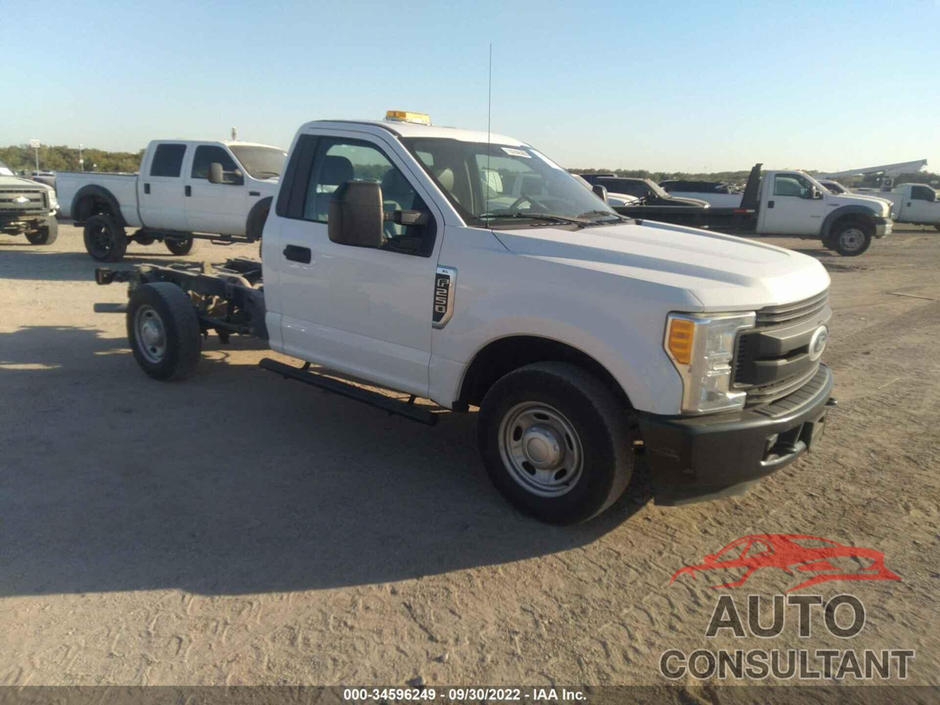 FORD SUPER DUTY F-250 SRW 2017 - 1FTBF2A65HED18944