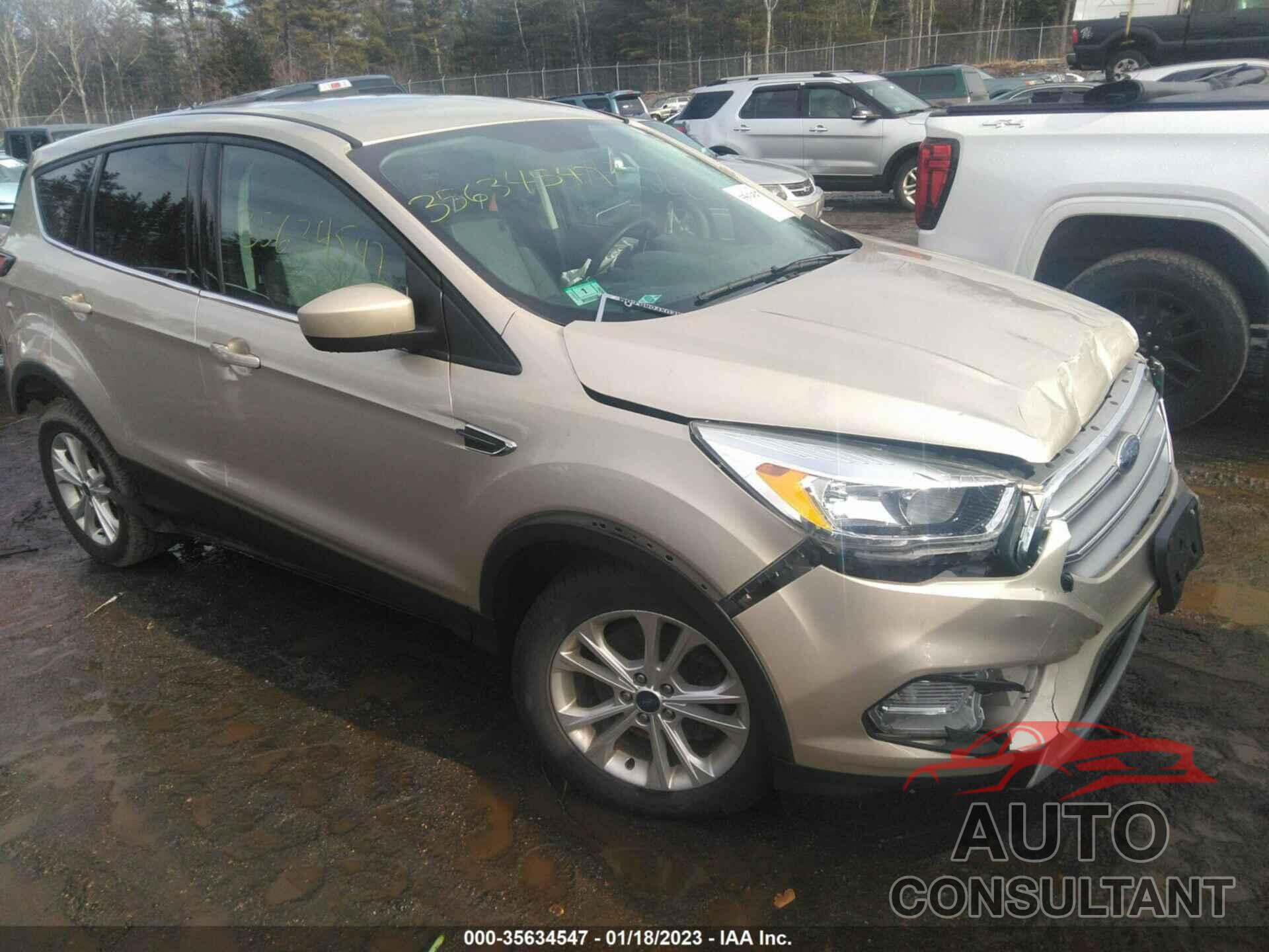 FORD ESCAPE 2017 - 1FMCU9GD2HUC57563