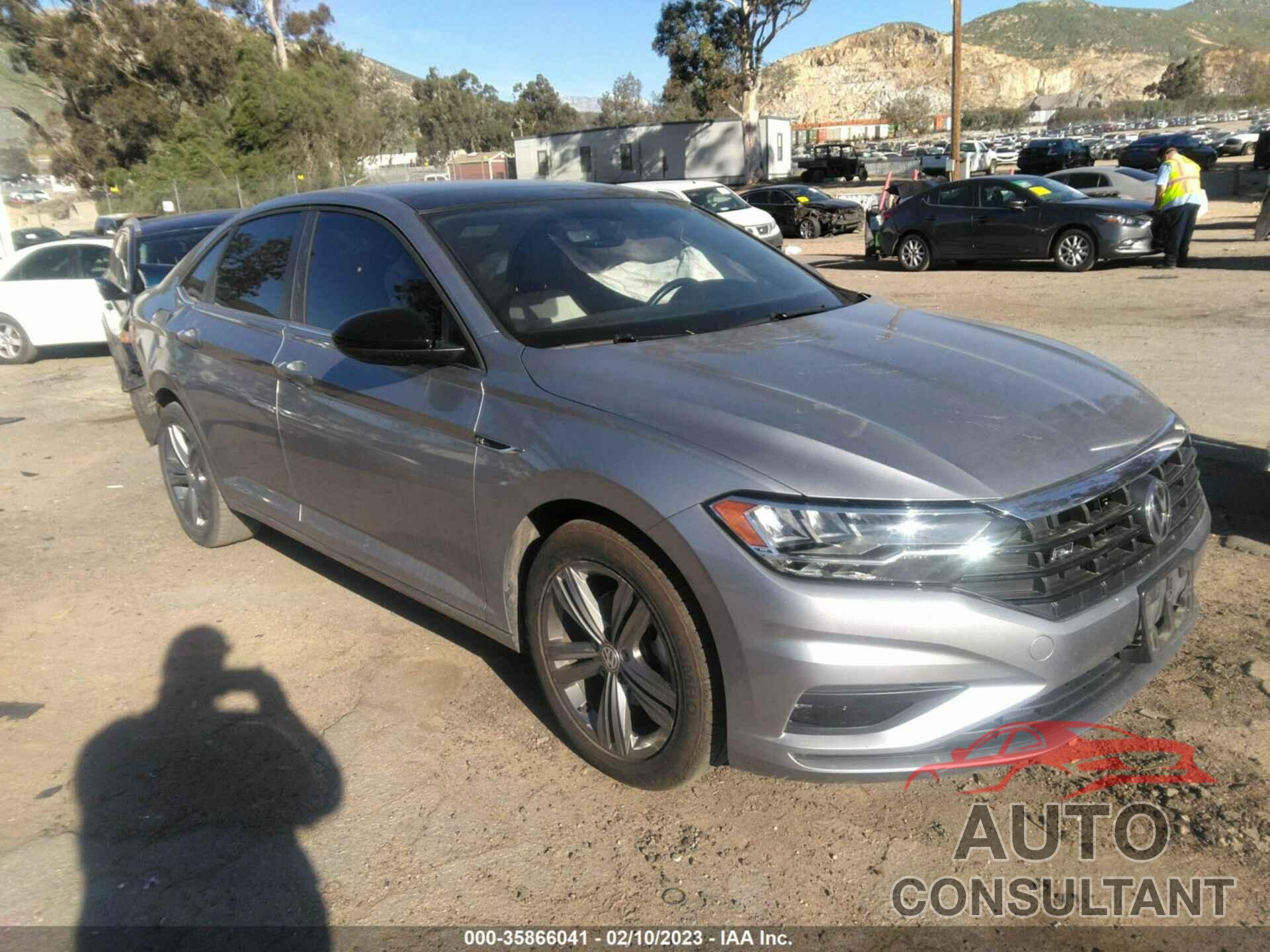 VOLKSWAGEN JETTA 2020 - 3VWN57BU1LM028226