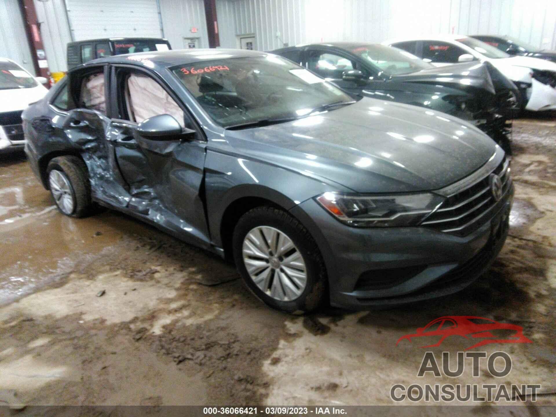 VOLKSWAGEN JETTA 2019 - 3VWC57BU5KM042555