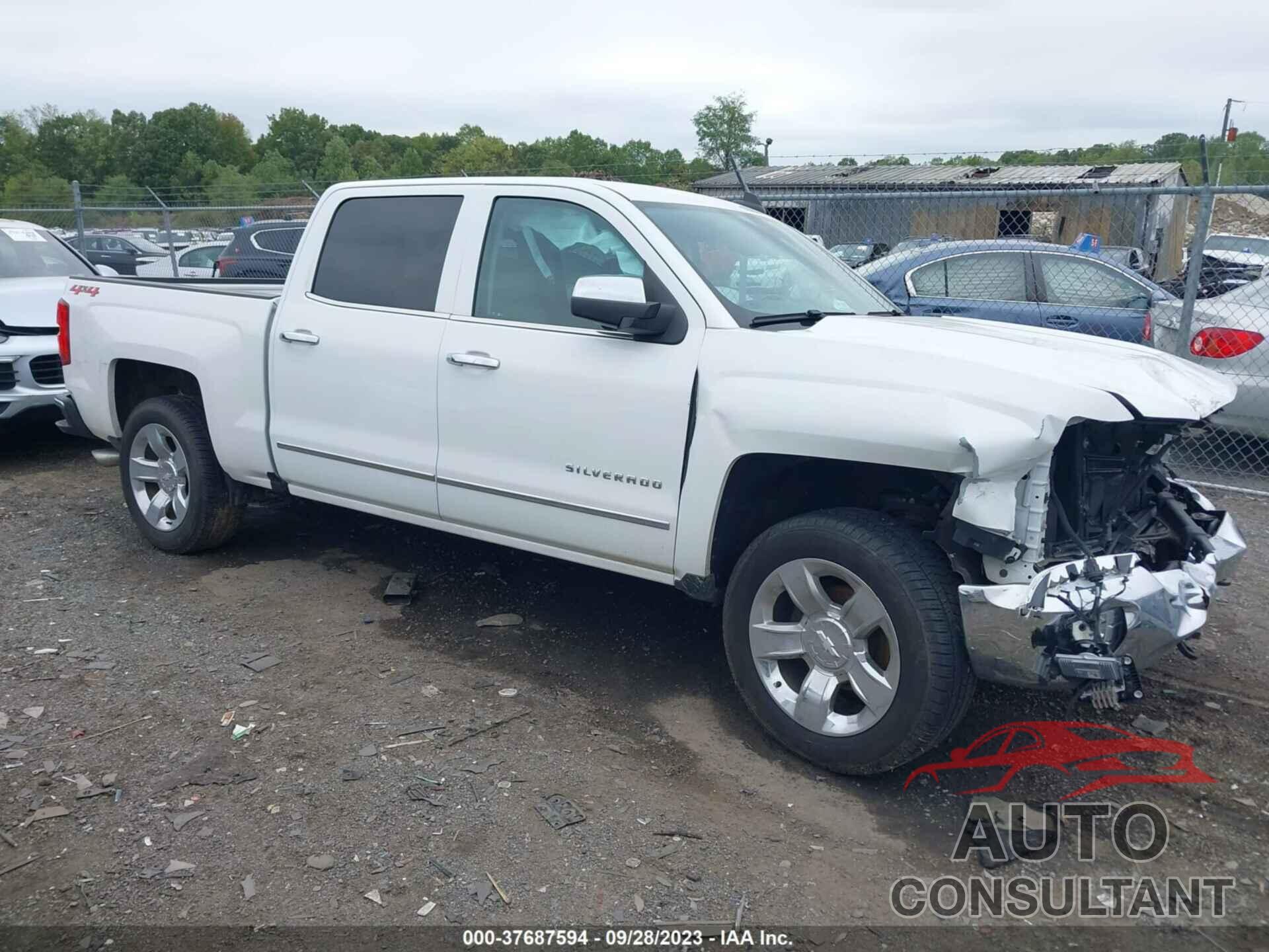 CHEVROLET SILVERADO 1500 2018 - 3GCUKSEC4JG306979