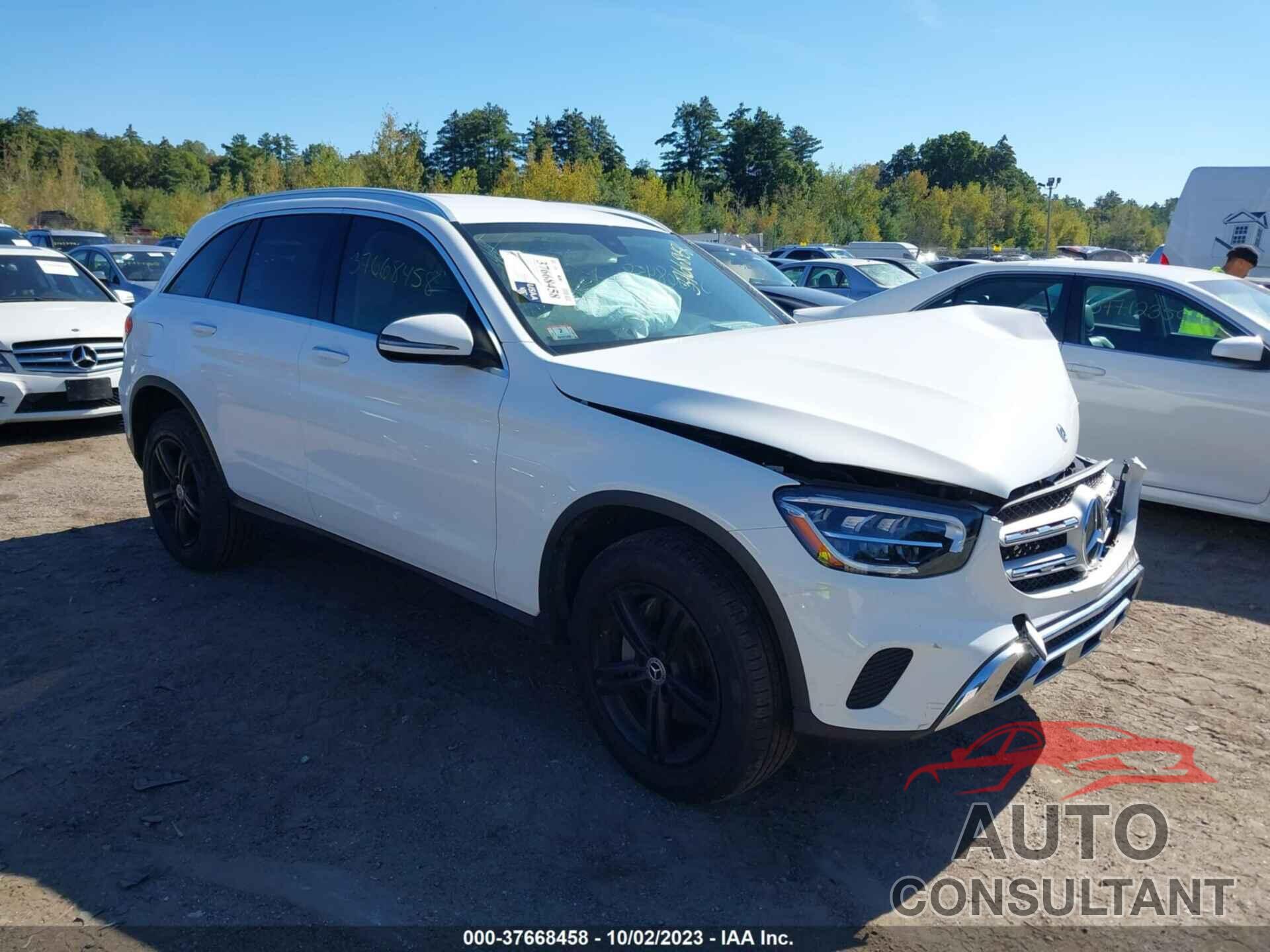MERCEDES-BENZ GLC 300 2020 - WDC0G8DB5LF672380