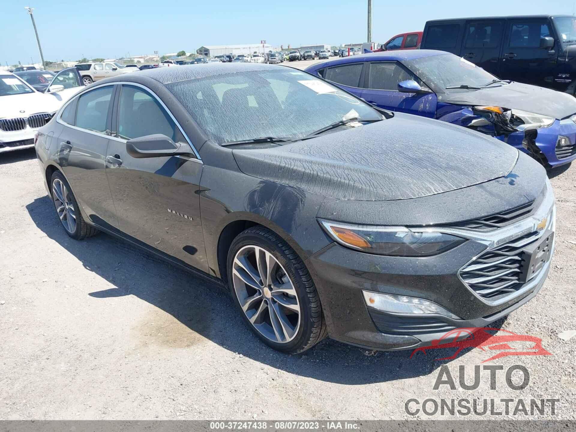 CHEVROLET MALIBU 2022 - 1G1ZD5ST9NF114687