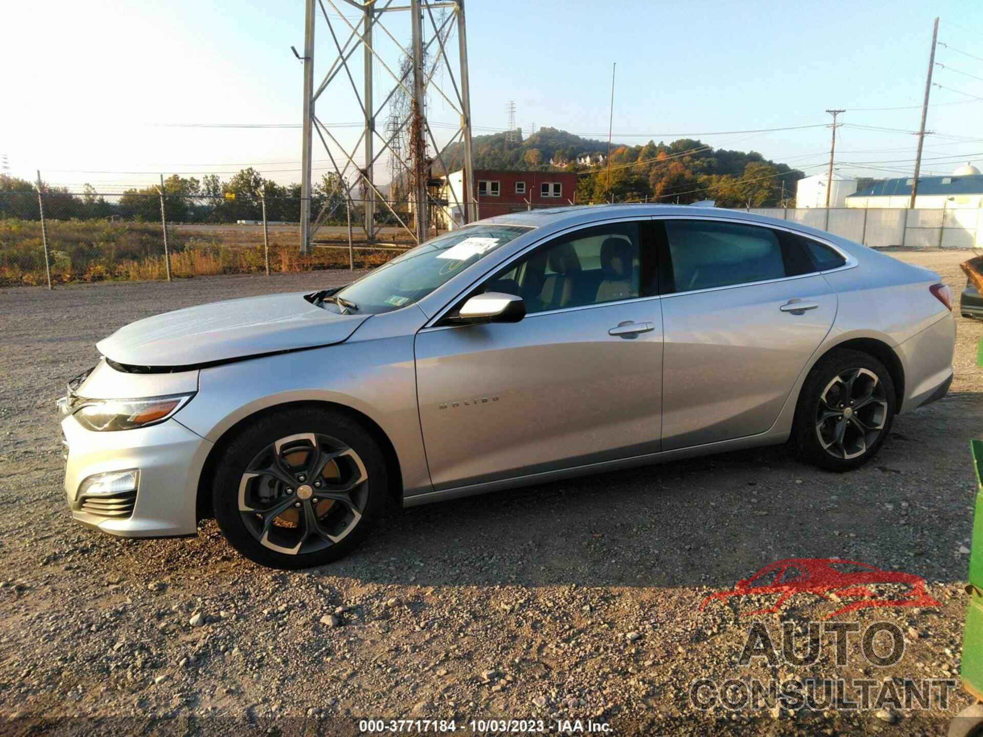 CHEVROLET MALIBU 2022 - 1G1ZD5ST1NF172745