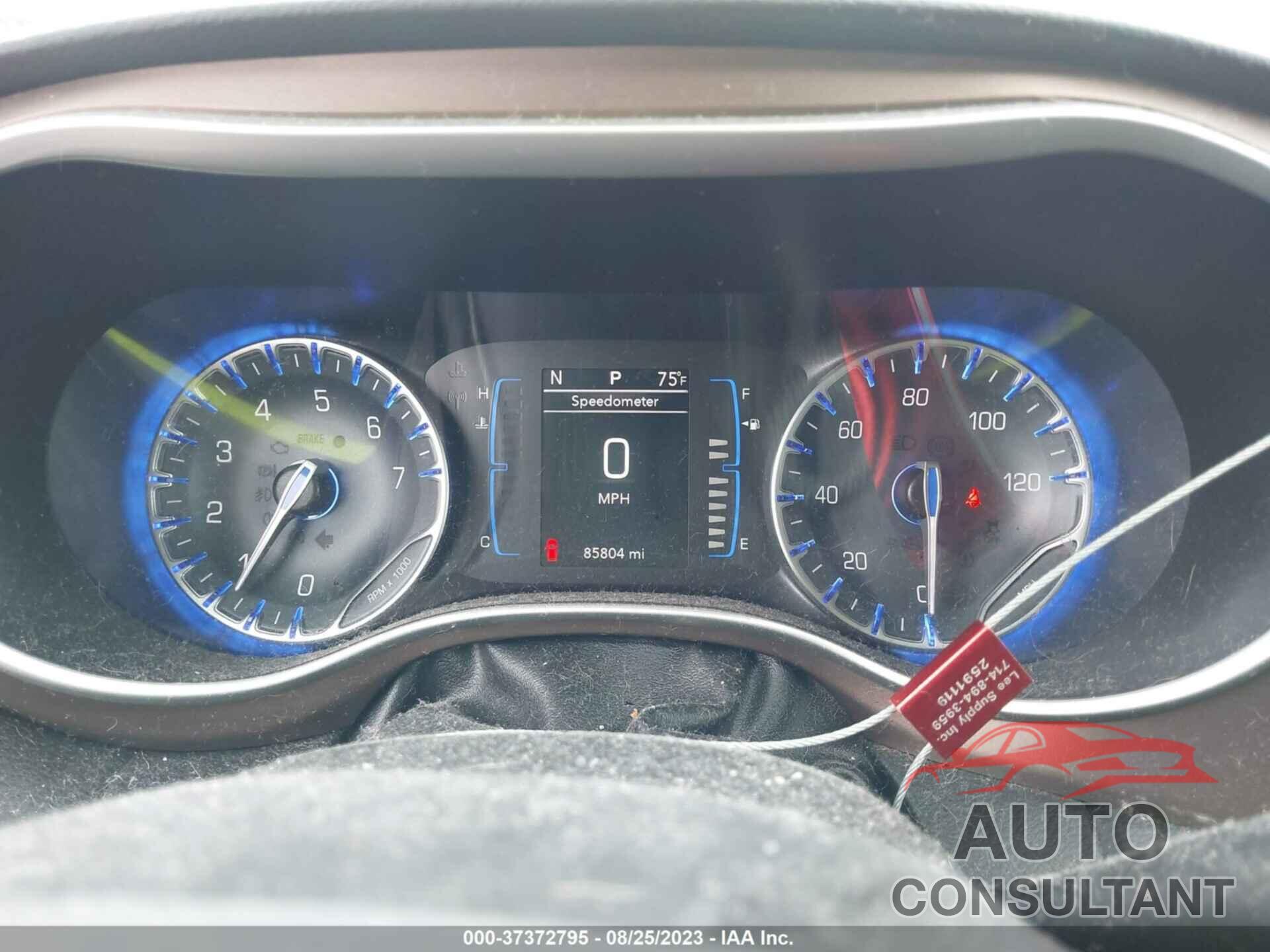 CHRYSLER PACIFICA 2017 - 2C4RC1BG6HR831373