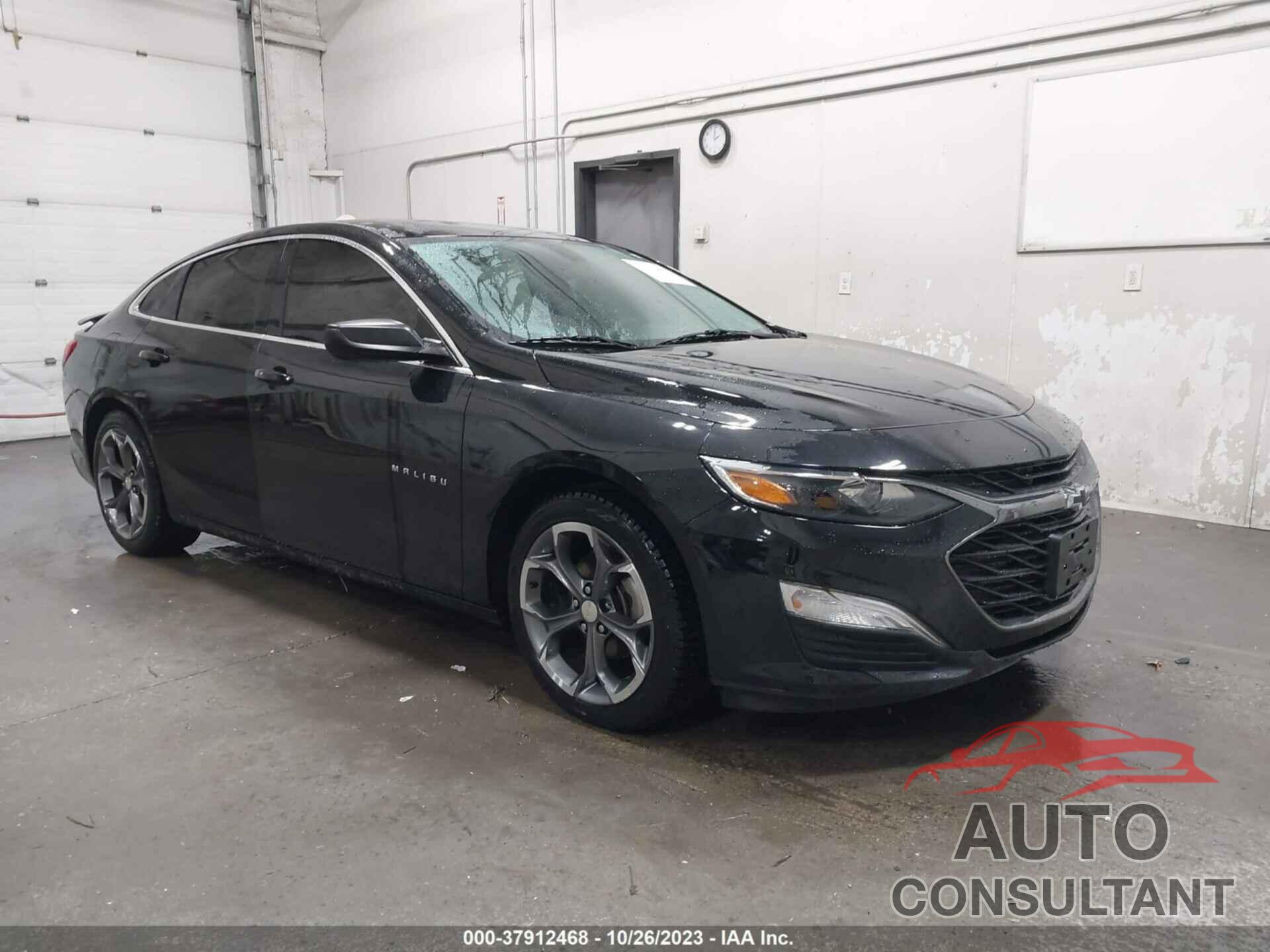 CHEVROLET MALIBU 2019 - 1G1ZG5ST2KF205724