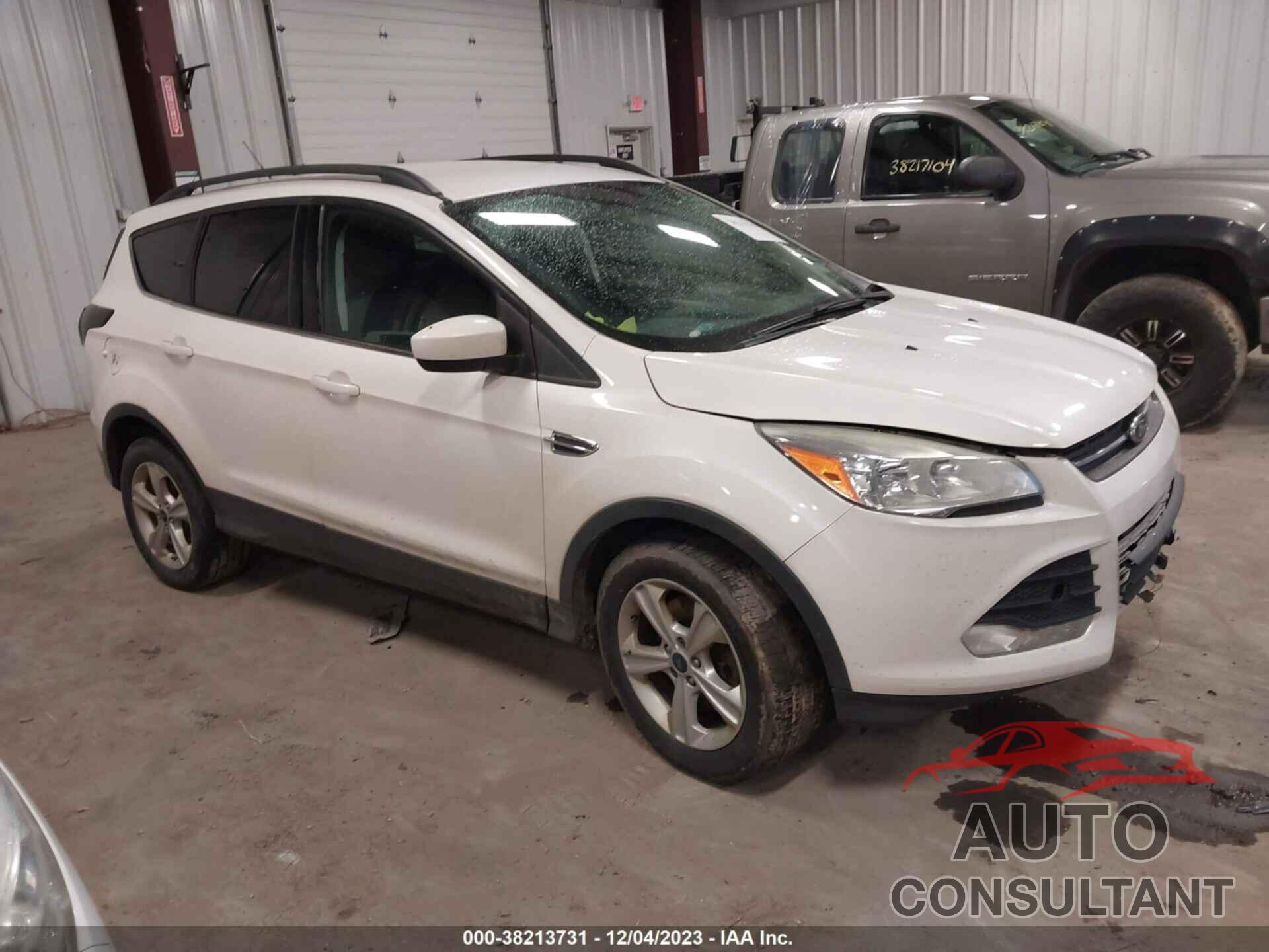 FORD ESCAPE 2015 - 1FMCU9G92FUB97874
