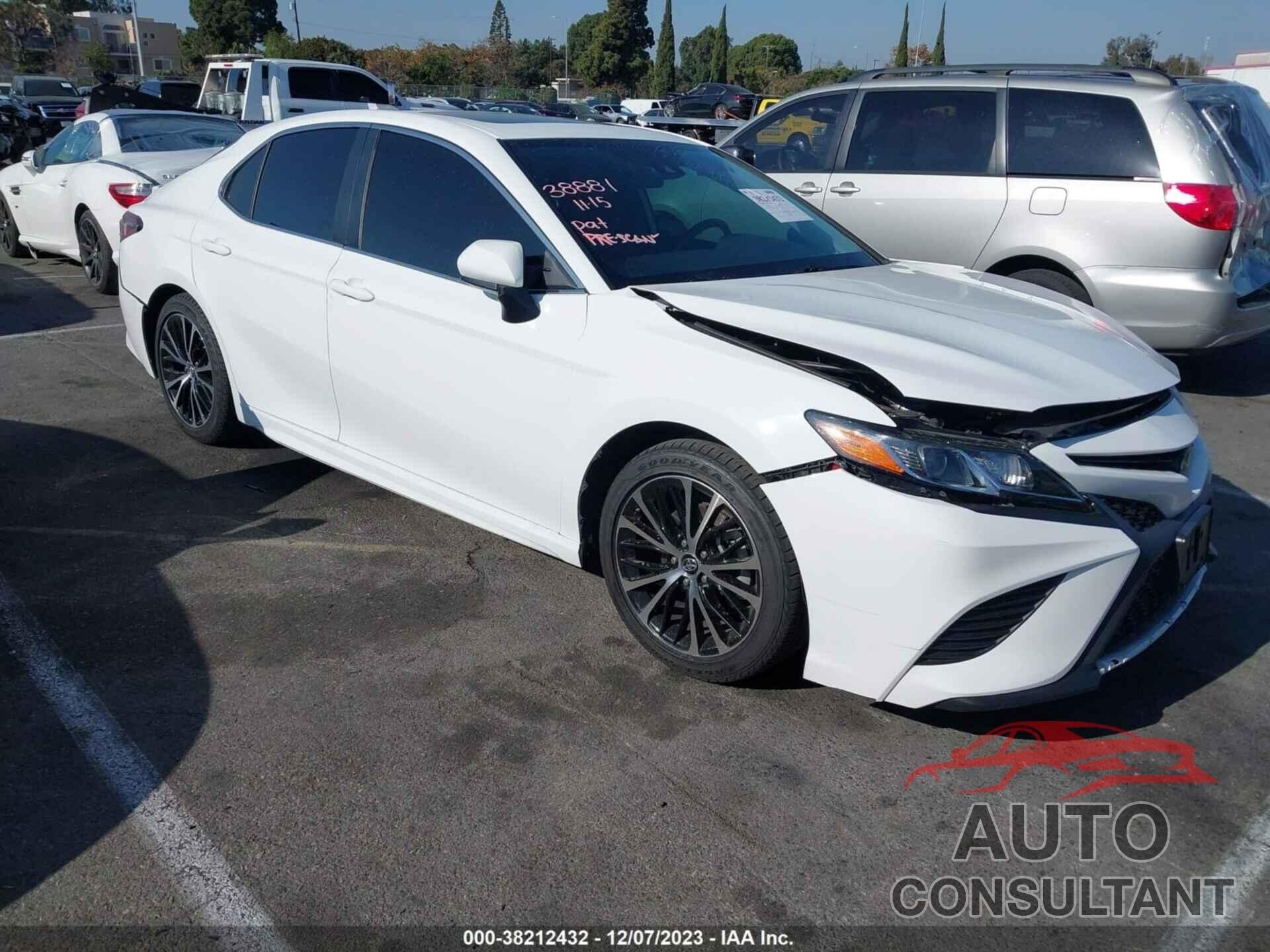 TOYOTA CAMRY 2019 - 4T1B11HK2KU202511