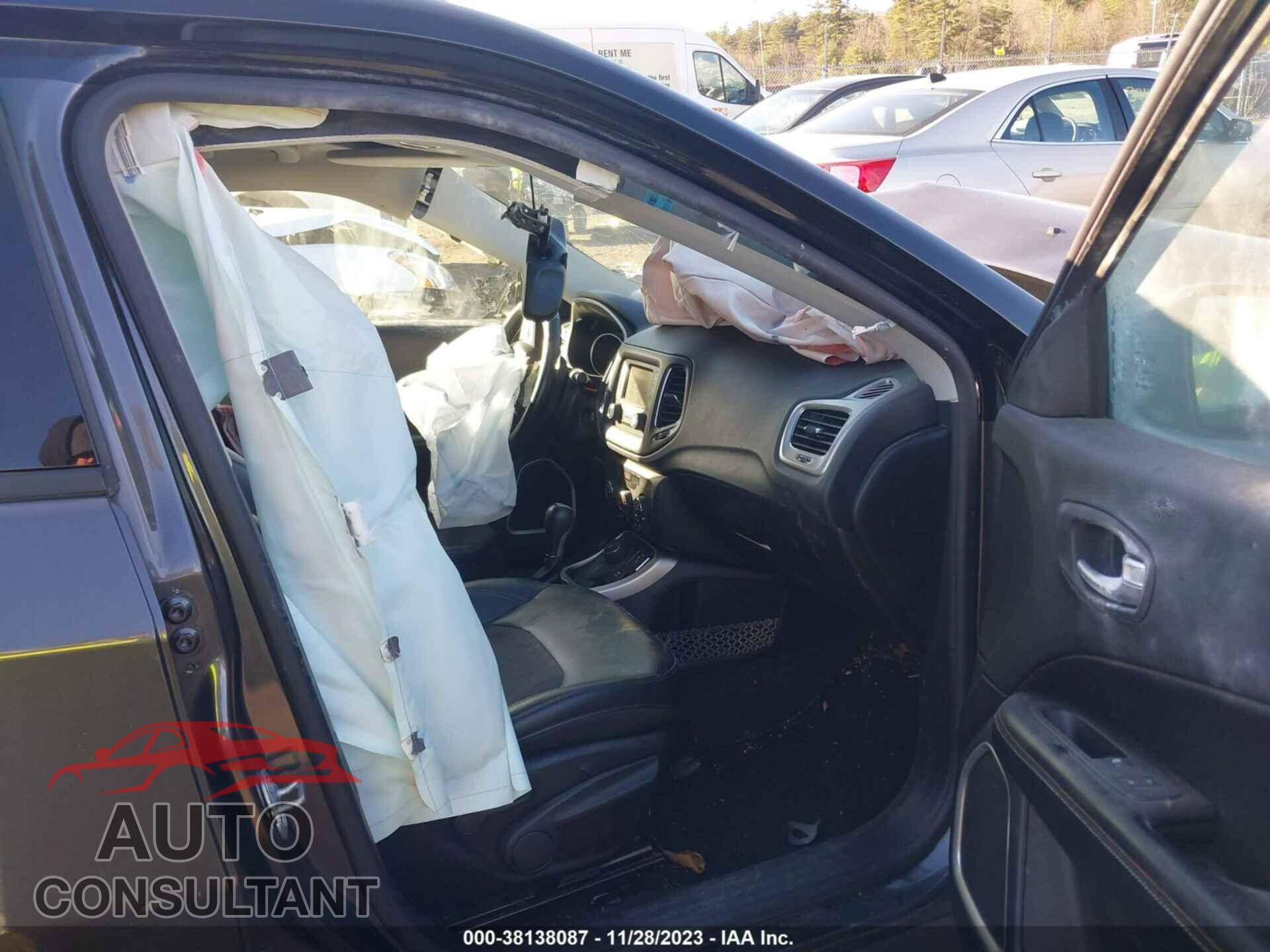 JEEP COMPASS 2018 - 3C4NJDBB1JT176861