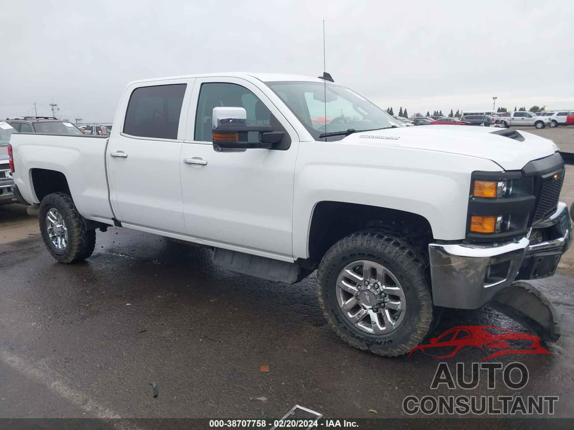 CHEVROLET SILVERADO 2500HD 2018 - 1GC1KWEY5JF239445