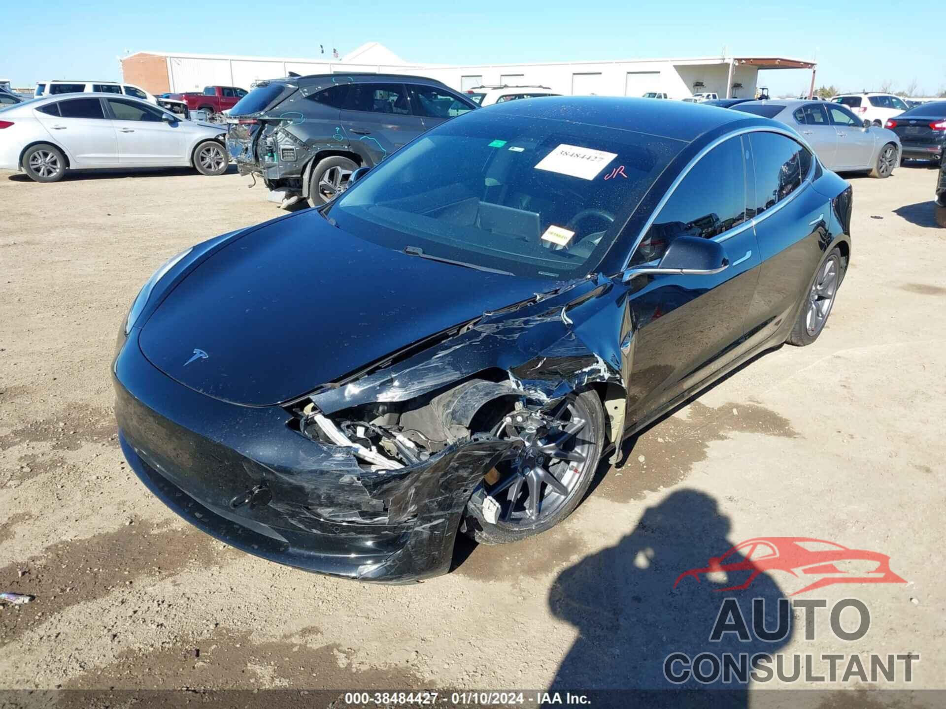 TESLA MODEL 3 2018 - 5YJ3E1EA5JF151795