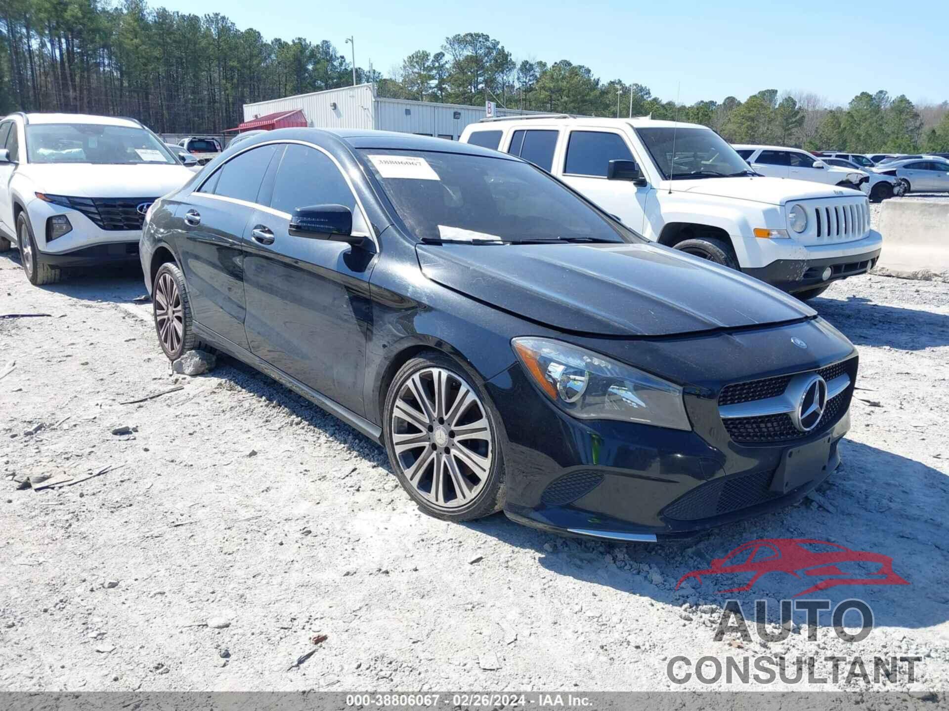 MERCEDES-BENZ CLA 250 2017 - WDDSJ4GB2HN472466