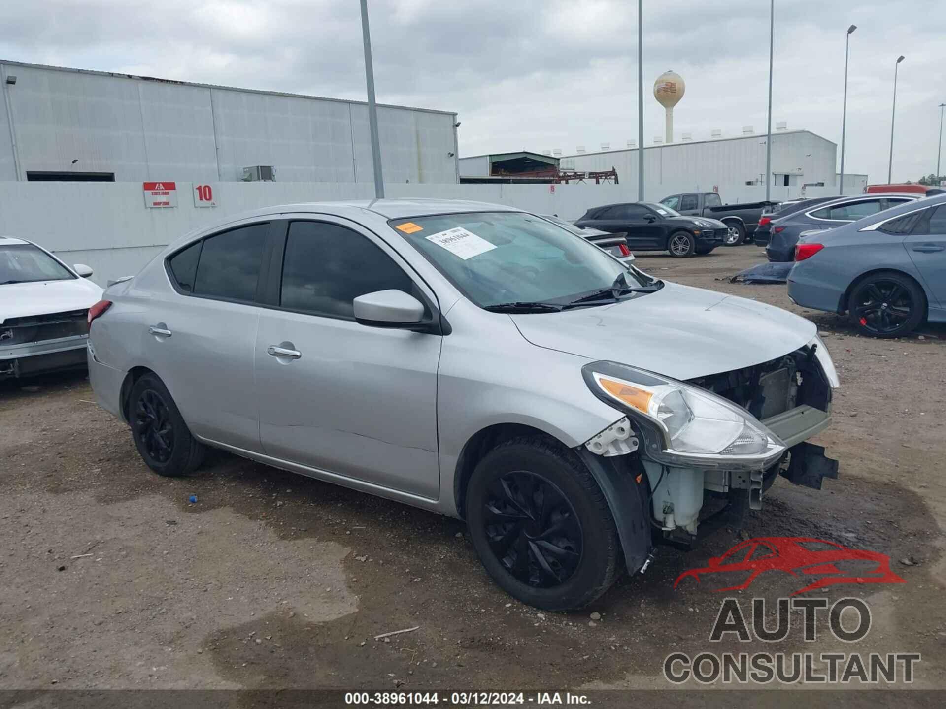 NISSAN VERSA 2019 - 3N1CN7AP8KL845738